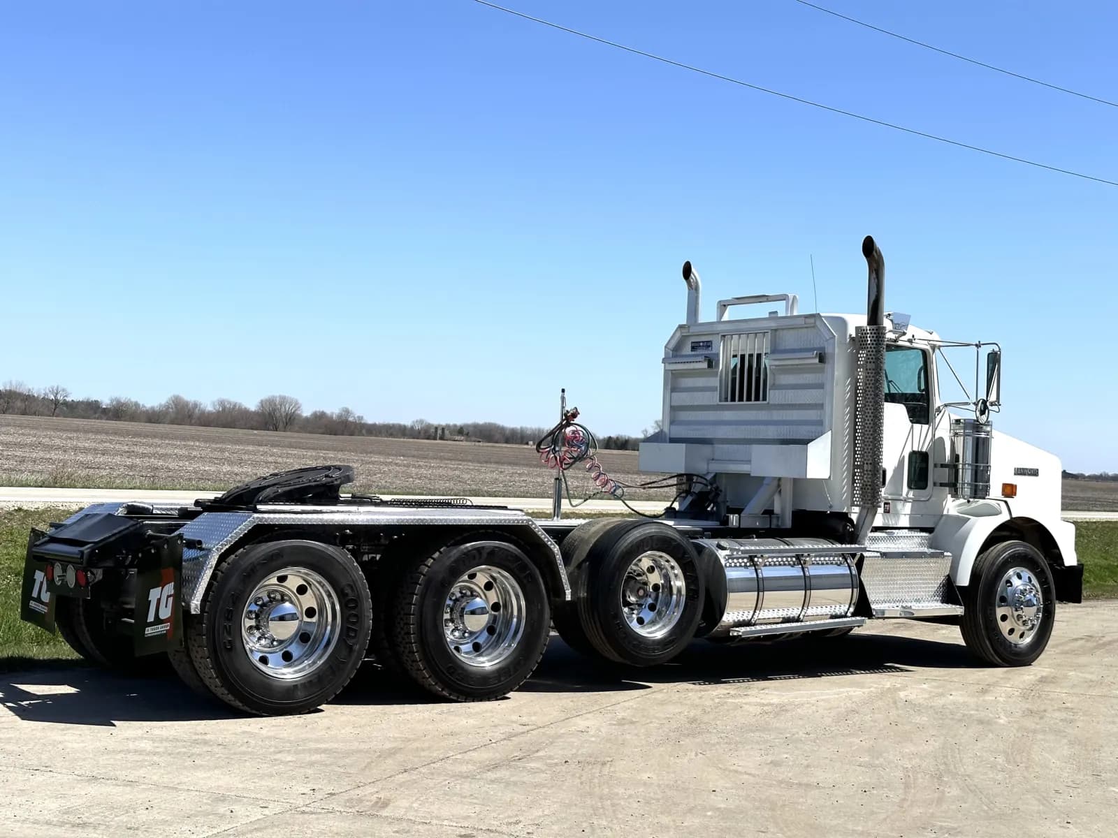 2011 Kenworth T800 — photo 5