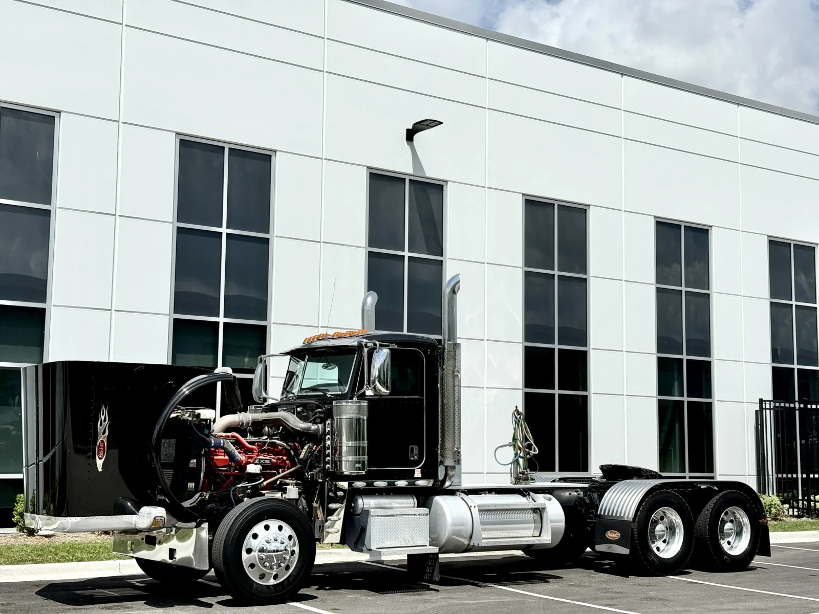 2021 Peterbilt 389 — photo 10