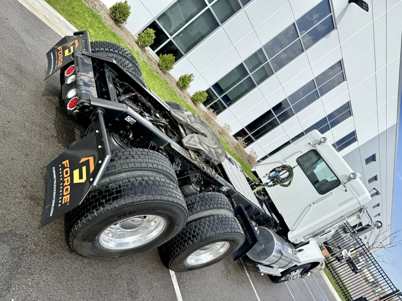 2020 Kenworth T800 — photo 11