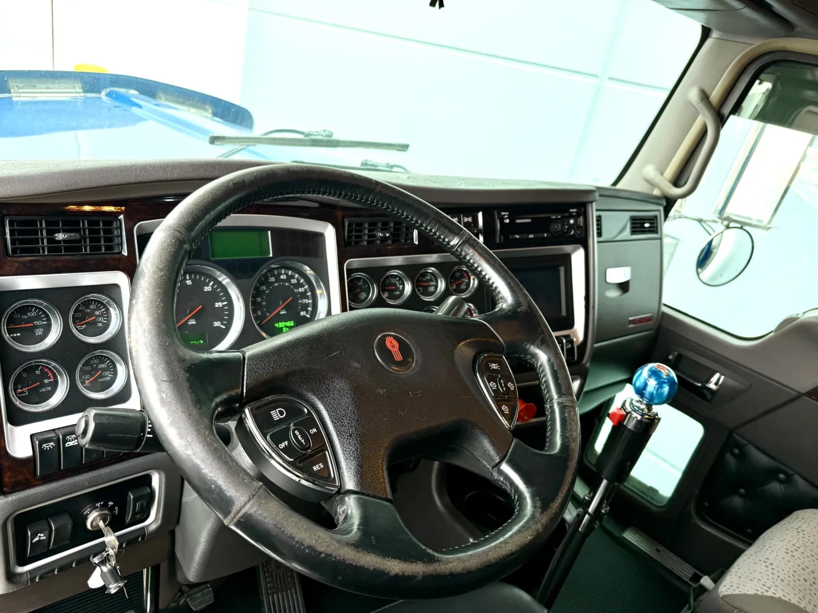 2018 Kenworth W900 — photo 15