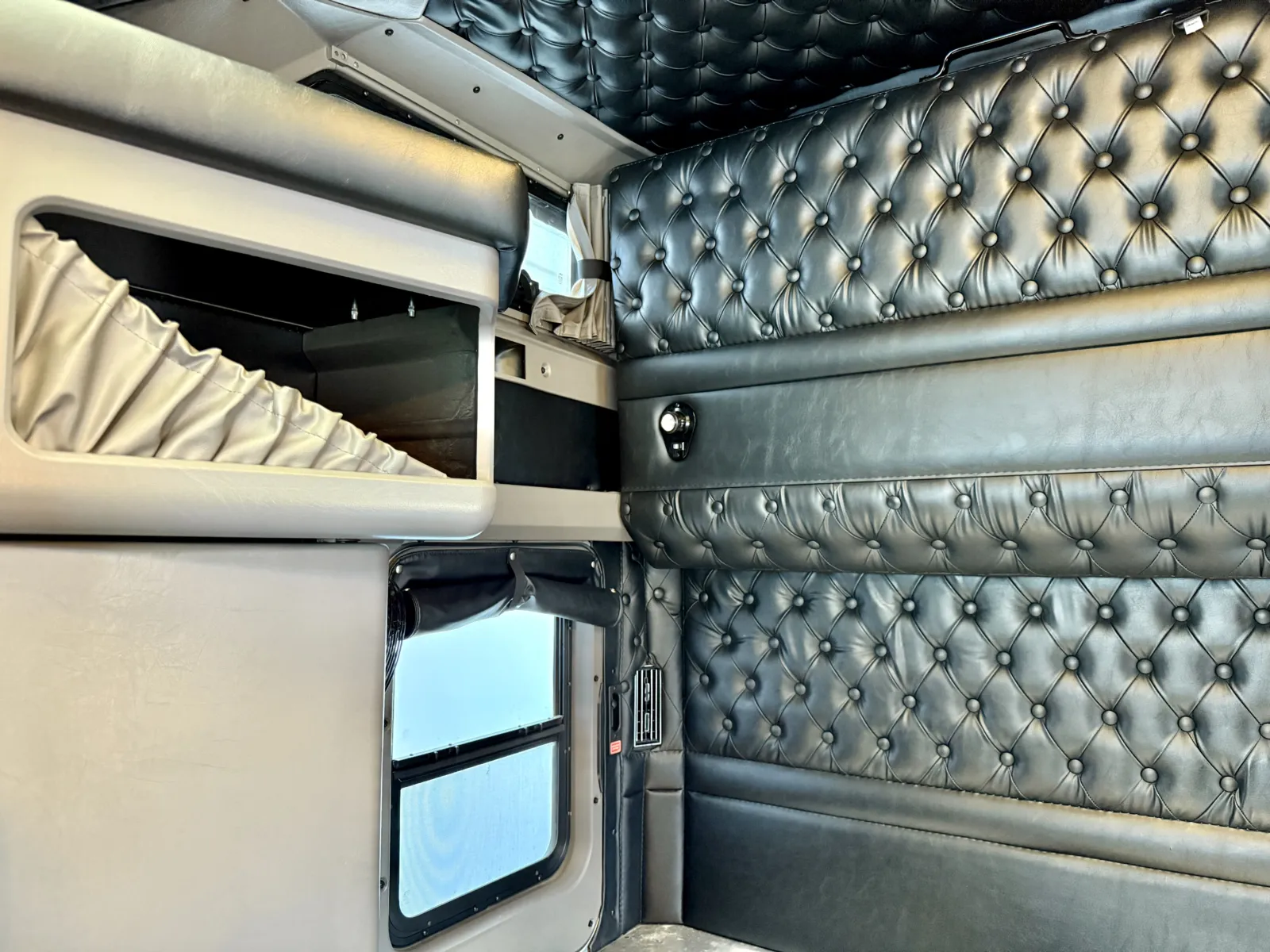 2018 Kenworth W900 — photo 22