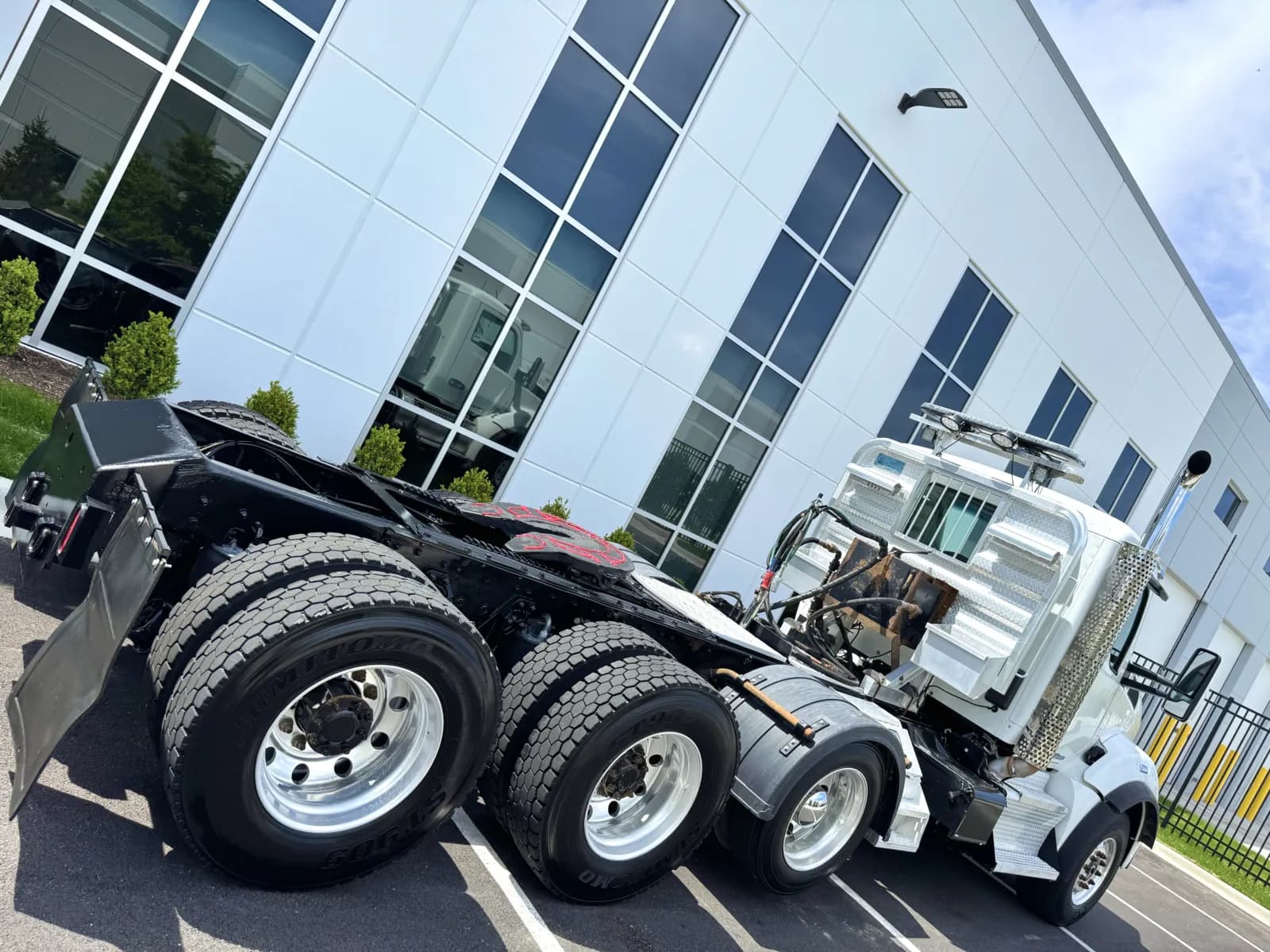 2015 Kenworth T880 — photo 11