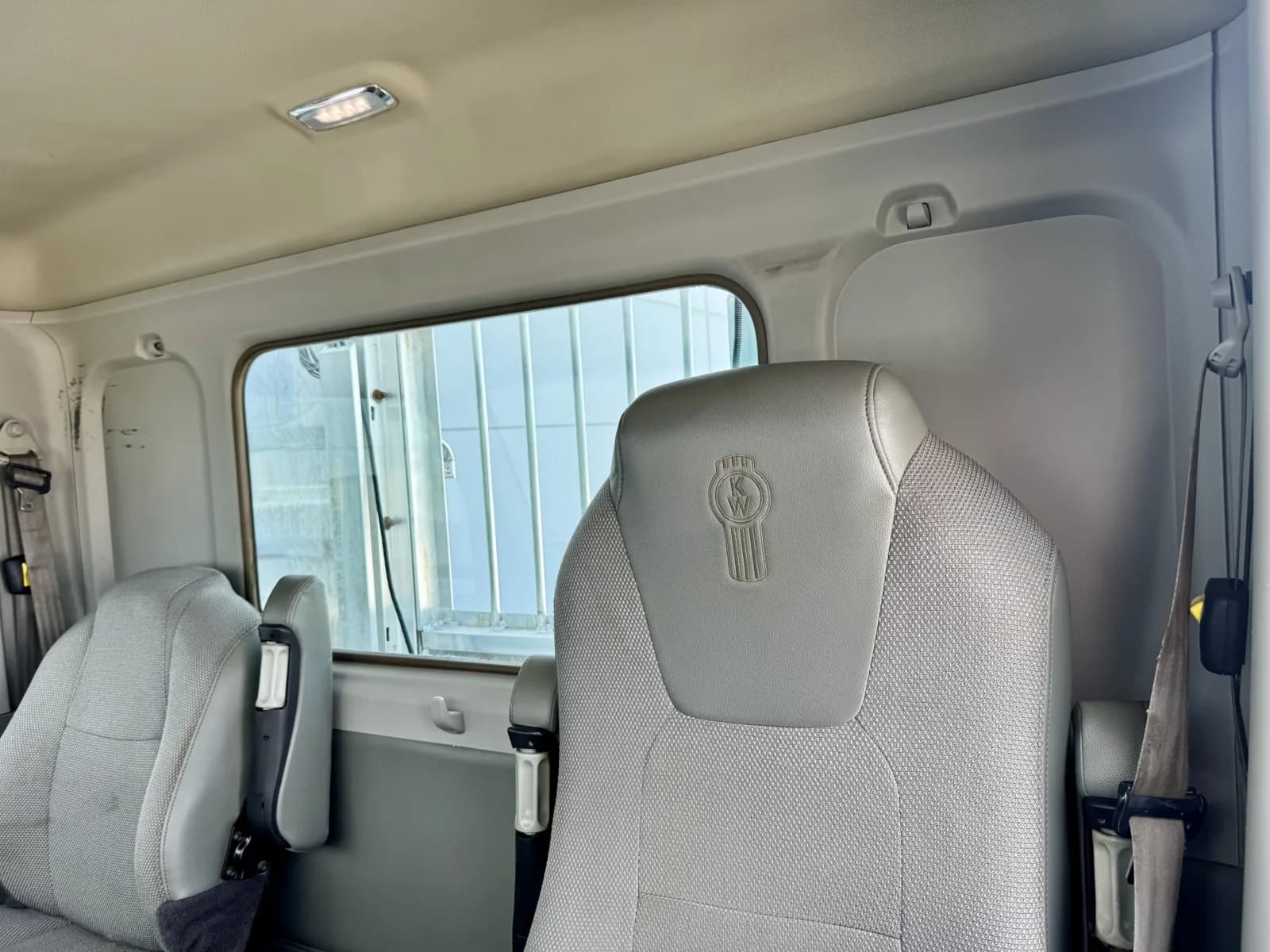 2015 Kenworth T880 — photo 20