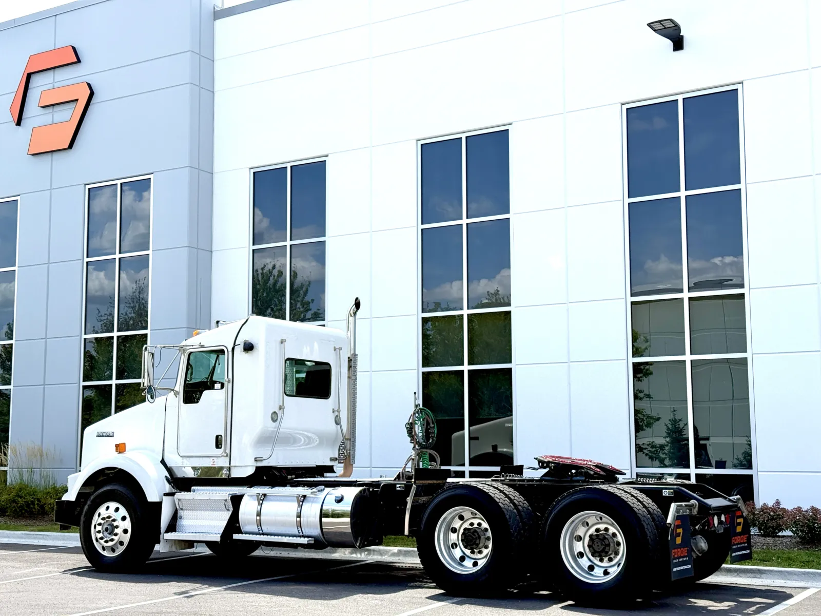 2023 Kenworth T800 — photo 6