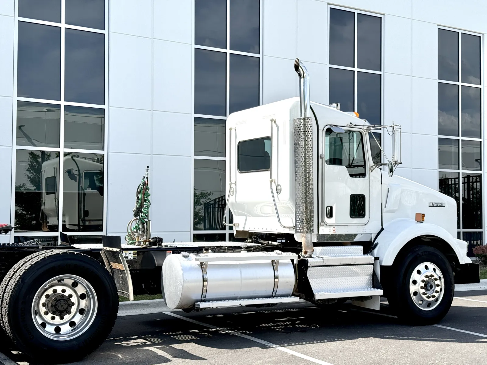 2023 Kenworth T800 — photo 7