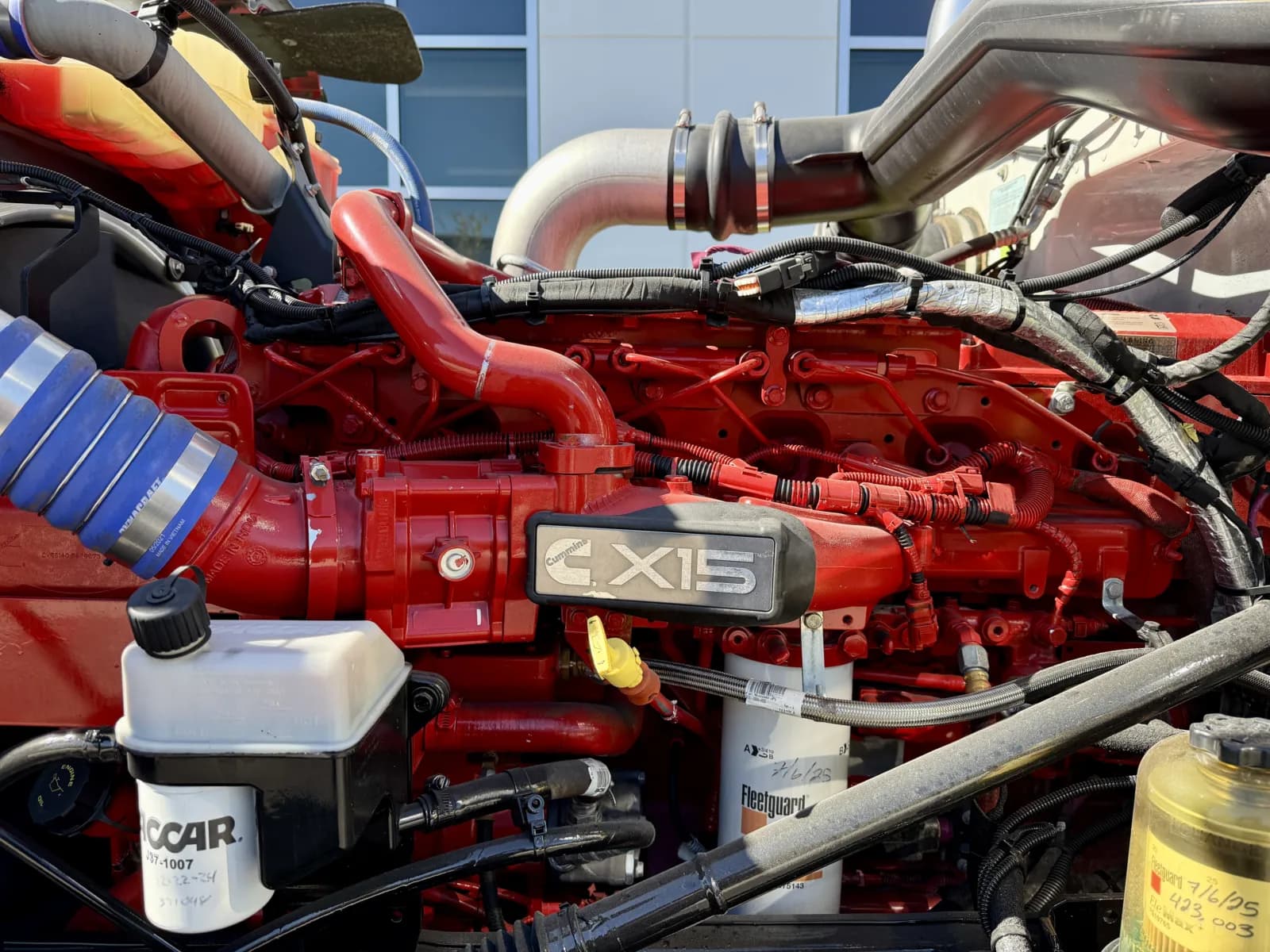 2023 Peterbilt 389 — photo 12