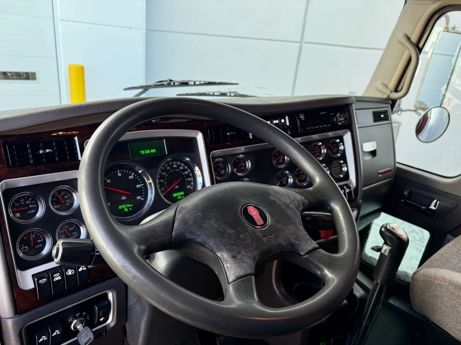 2016 Kenworth T800 — photo 15