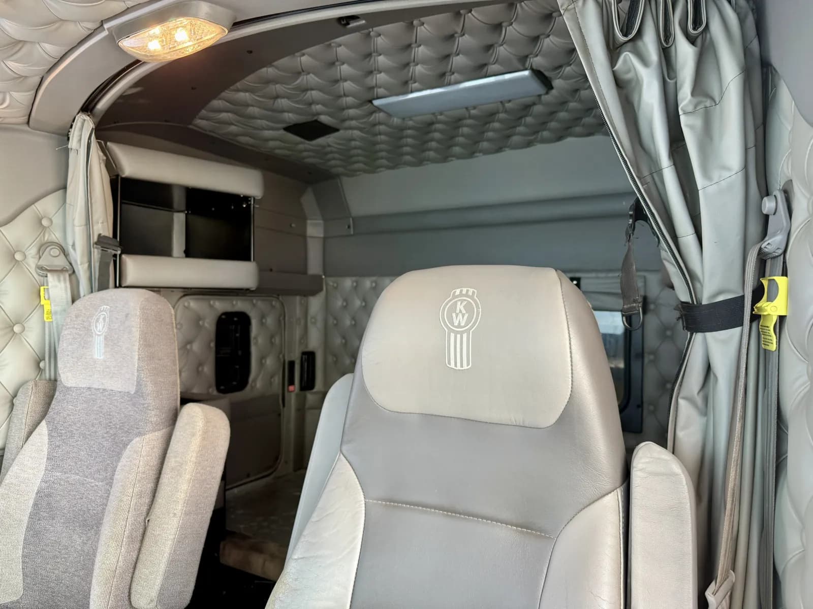 2016 Kenworth T800 — photo 20