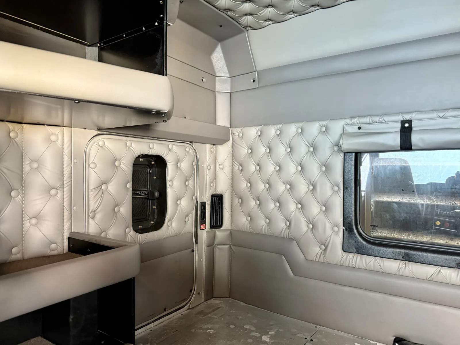 2016 Kenworth T800 — photo 22