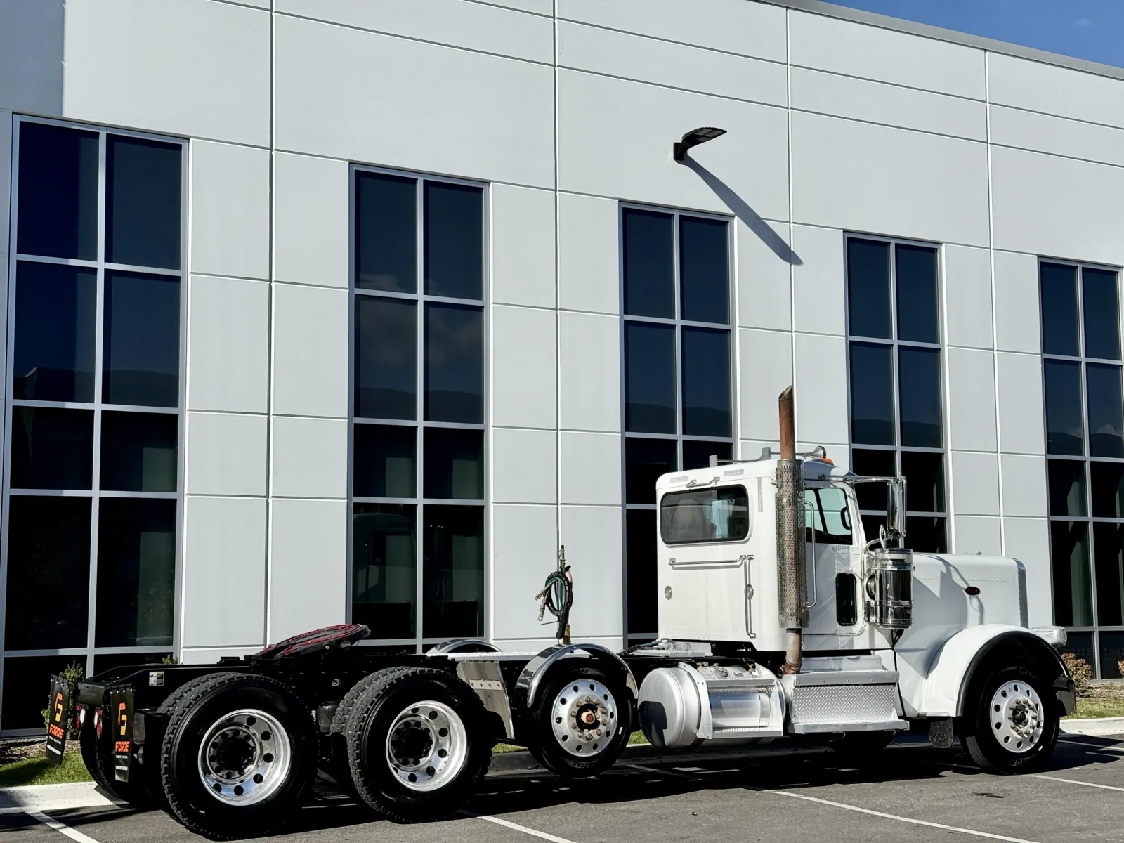 2020 Peterbilt 389 — photo 5