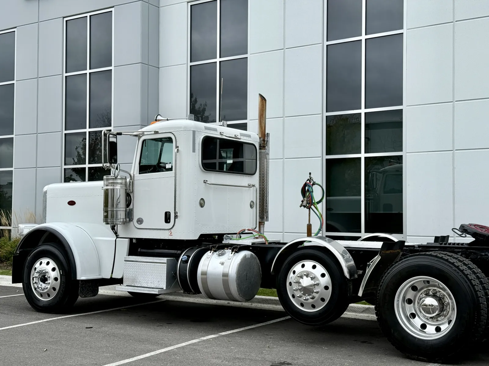2020 Peterbilt 389 — photo 8