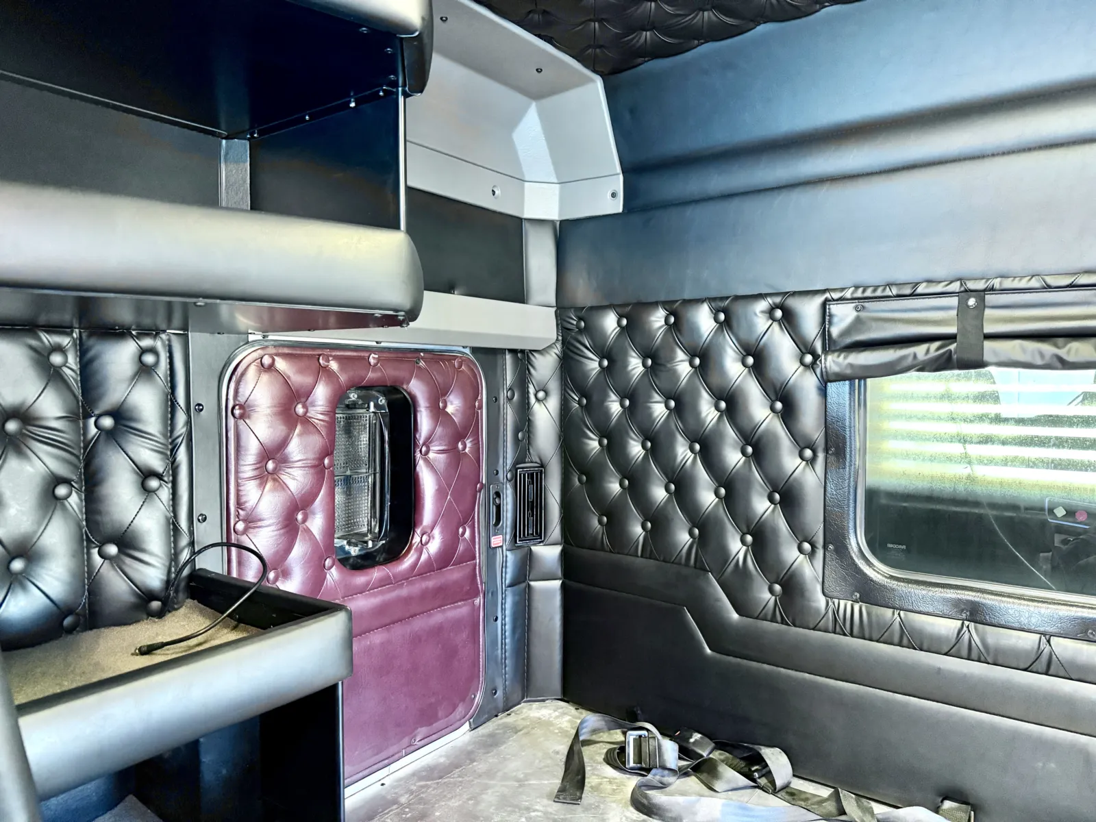 2012 Kenworth T800 — photo 22