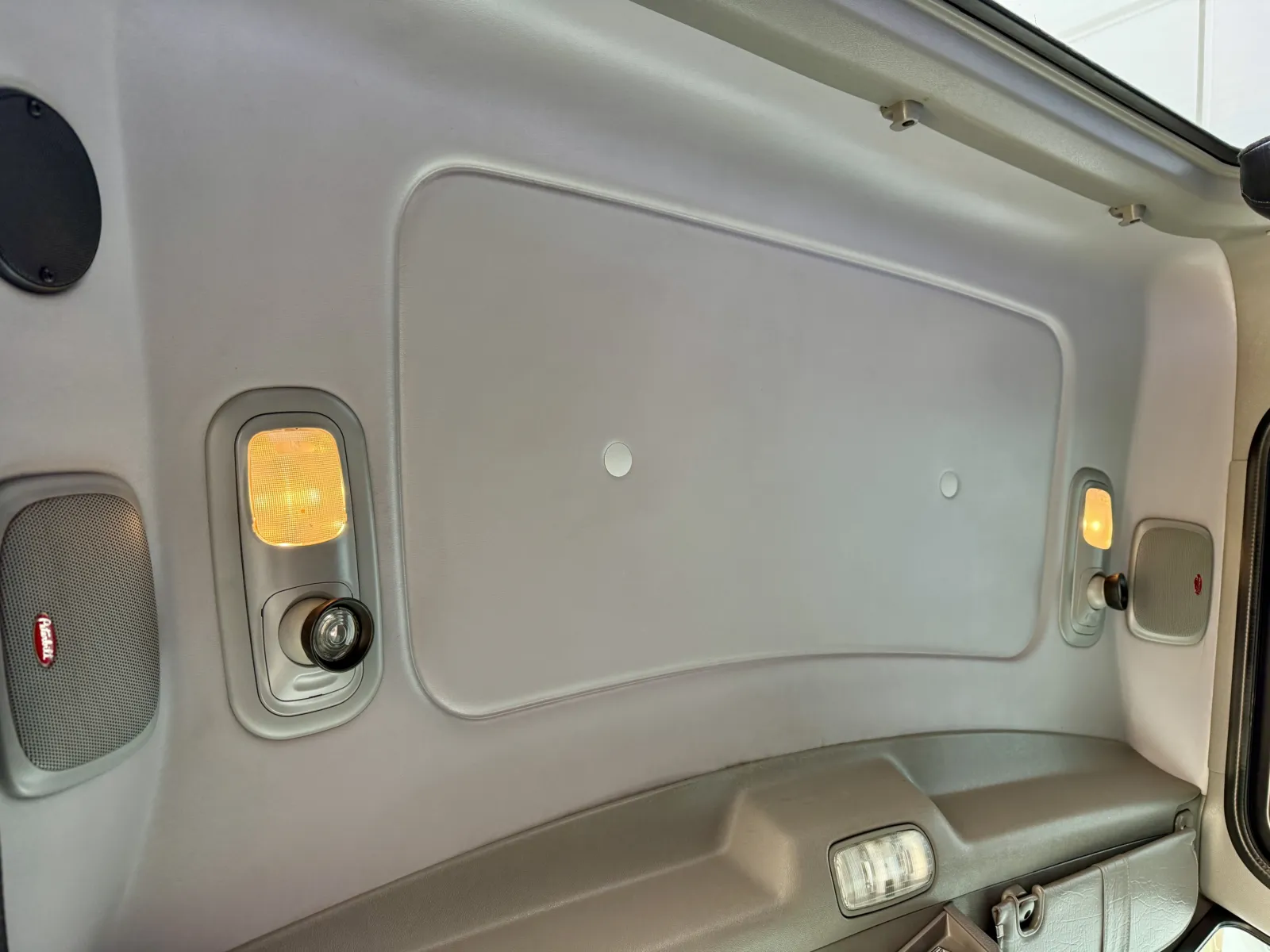 2023 Peterbilt 389 — photo 21