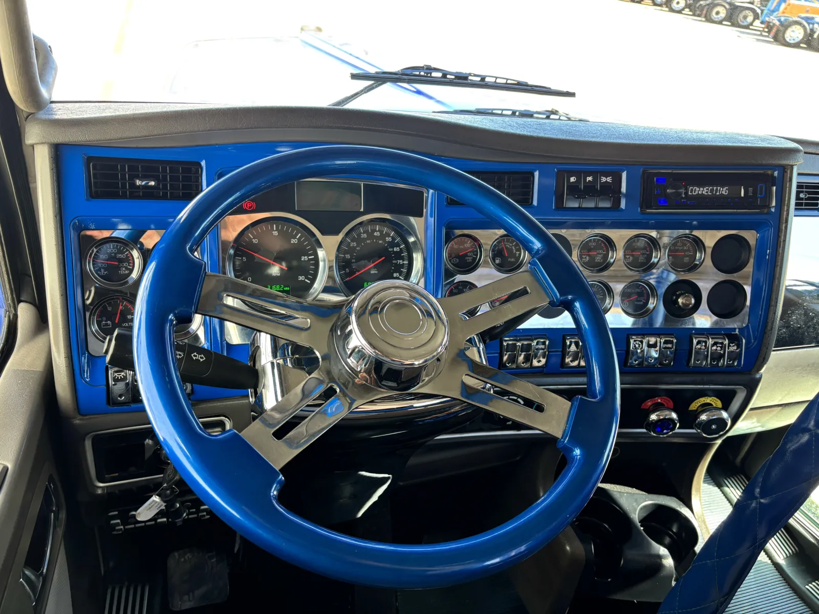 2009 Kenworth W900 — photo 16