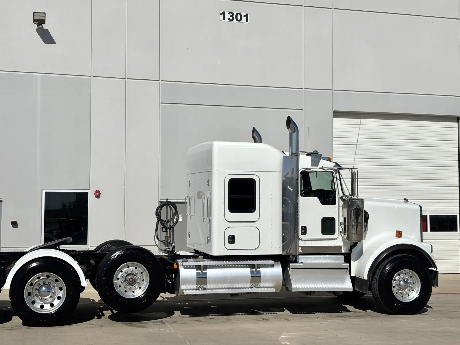 2022 Kenworth W900 — photo 7