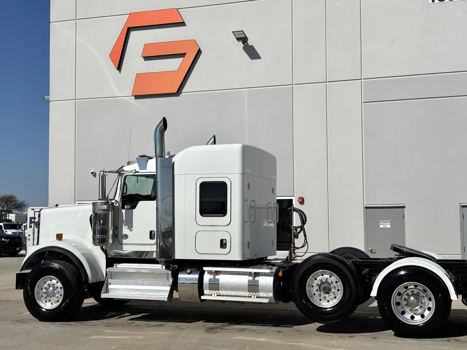 2022 Kenworth W900 — photo 8