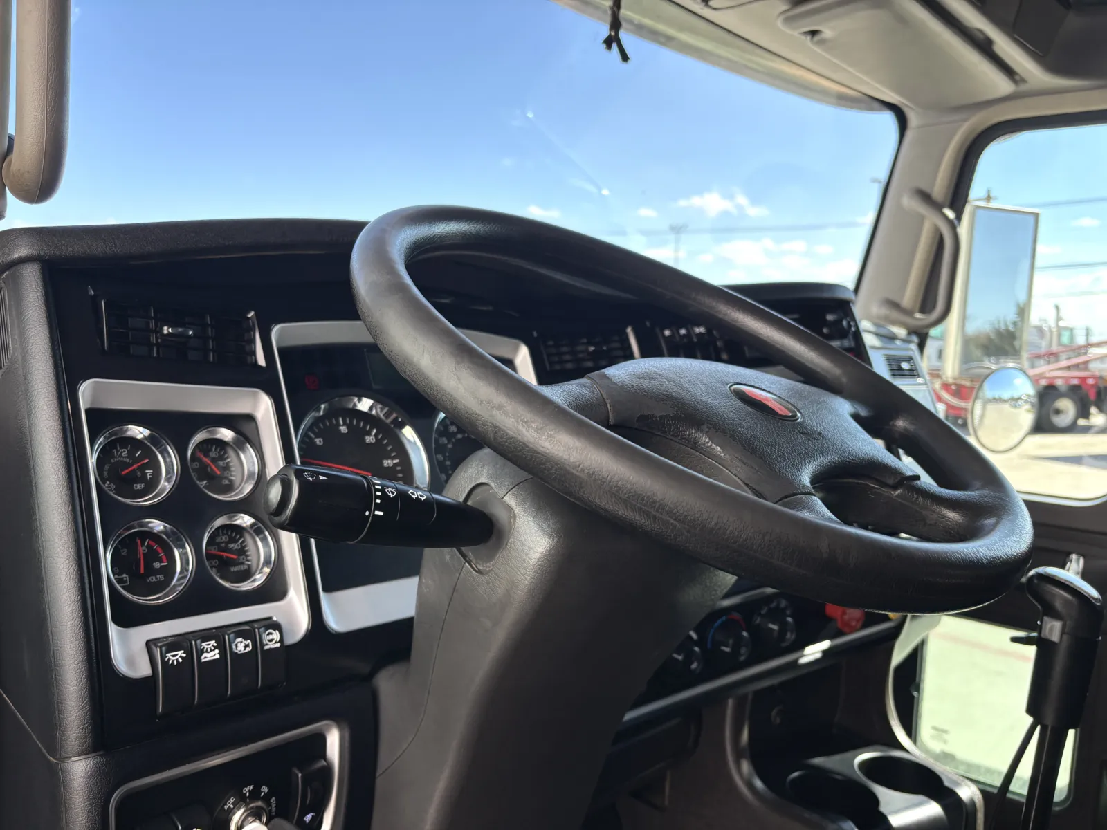 2022 Kenworth W900 — photo 15