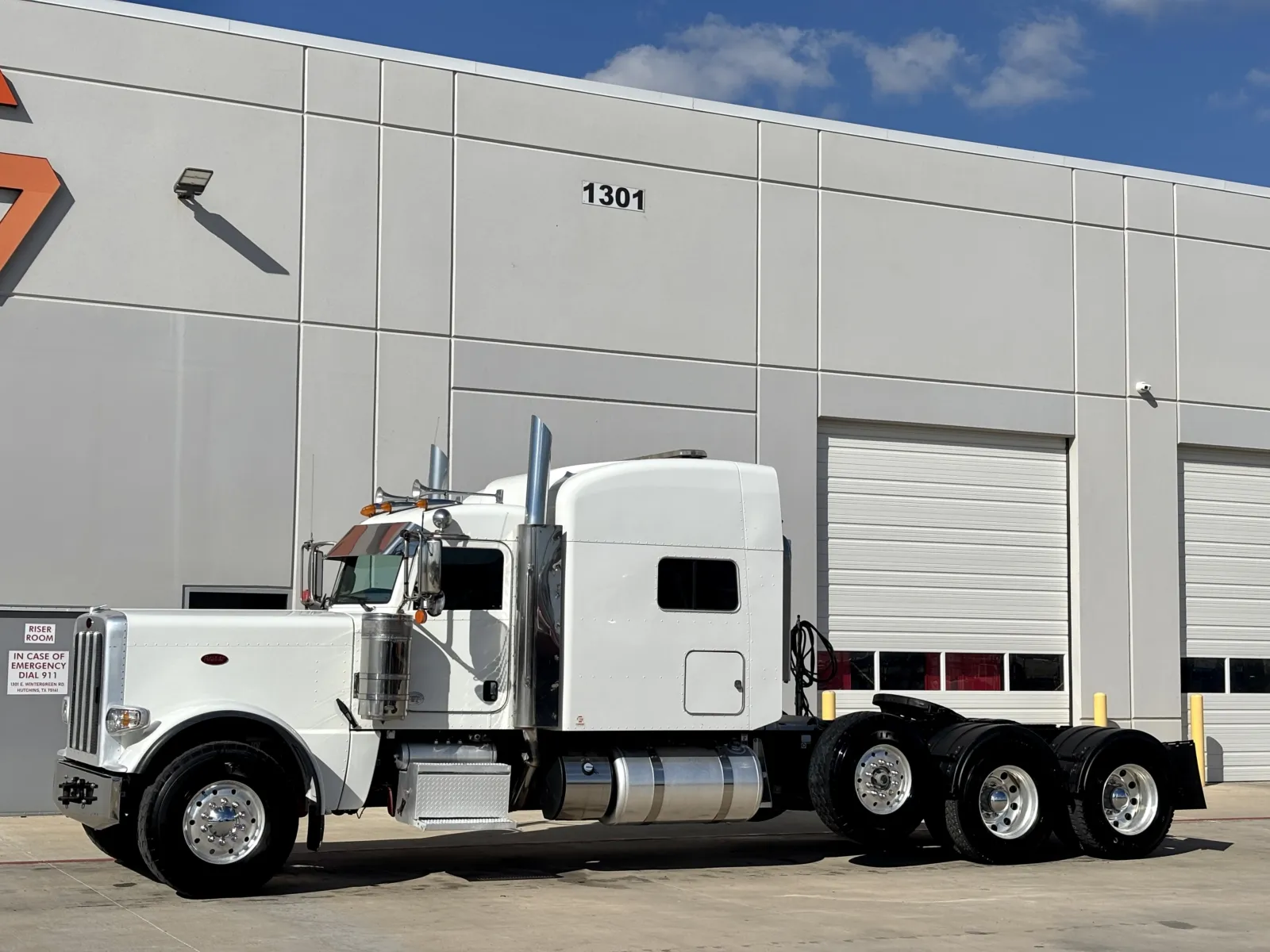 2021 Peterbilt 389 — photo 2