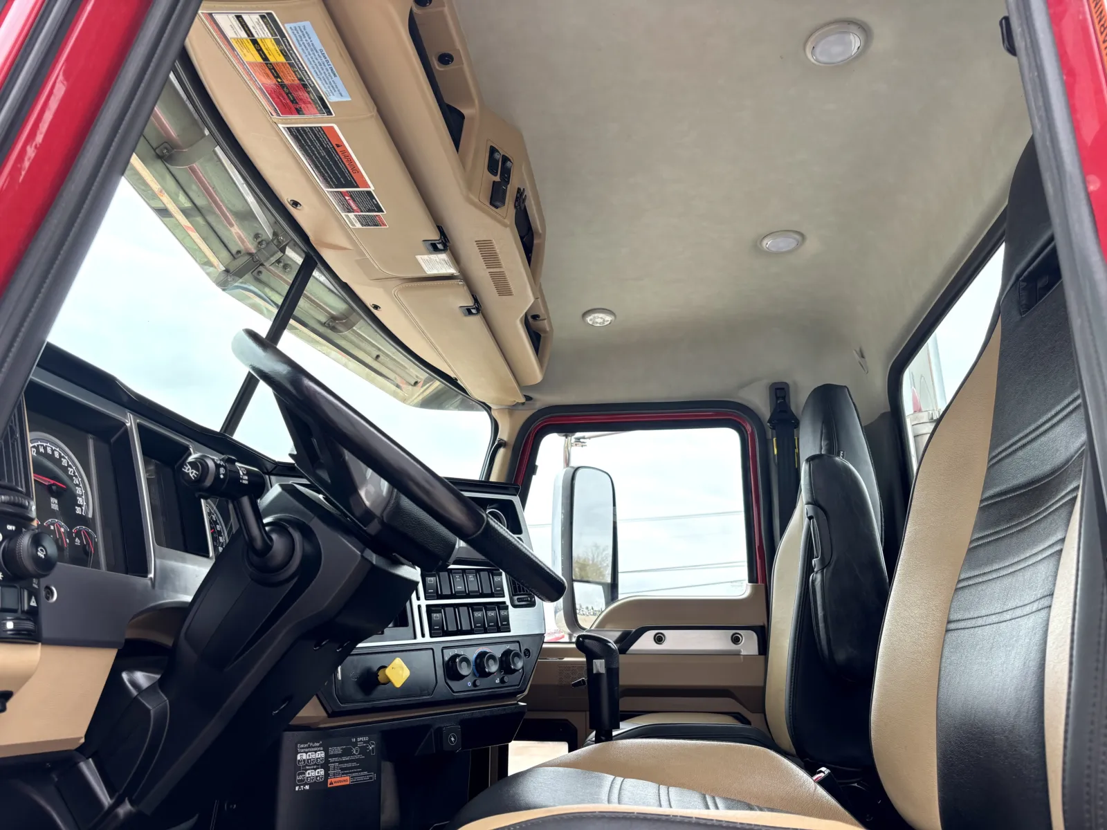 2023 Mack Granite — photo 14