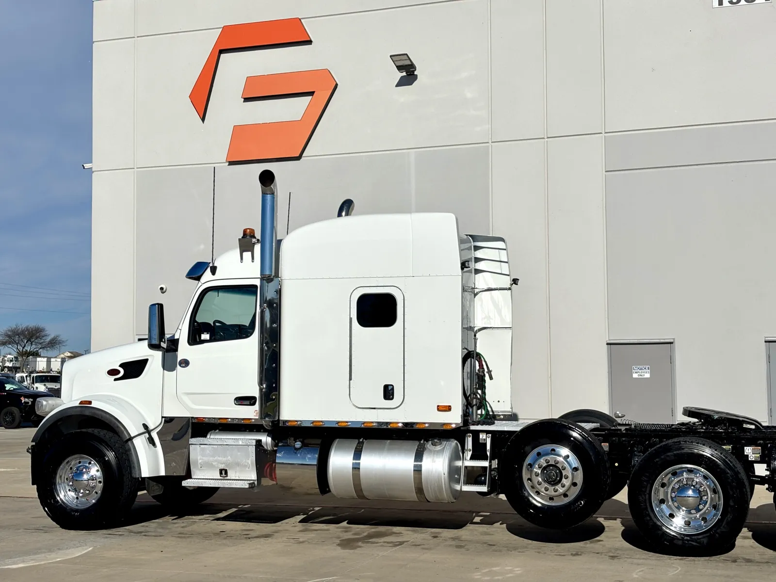2024 Peterbilt 567 — photo 8