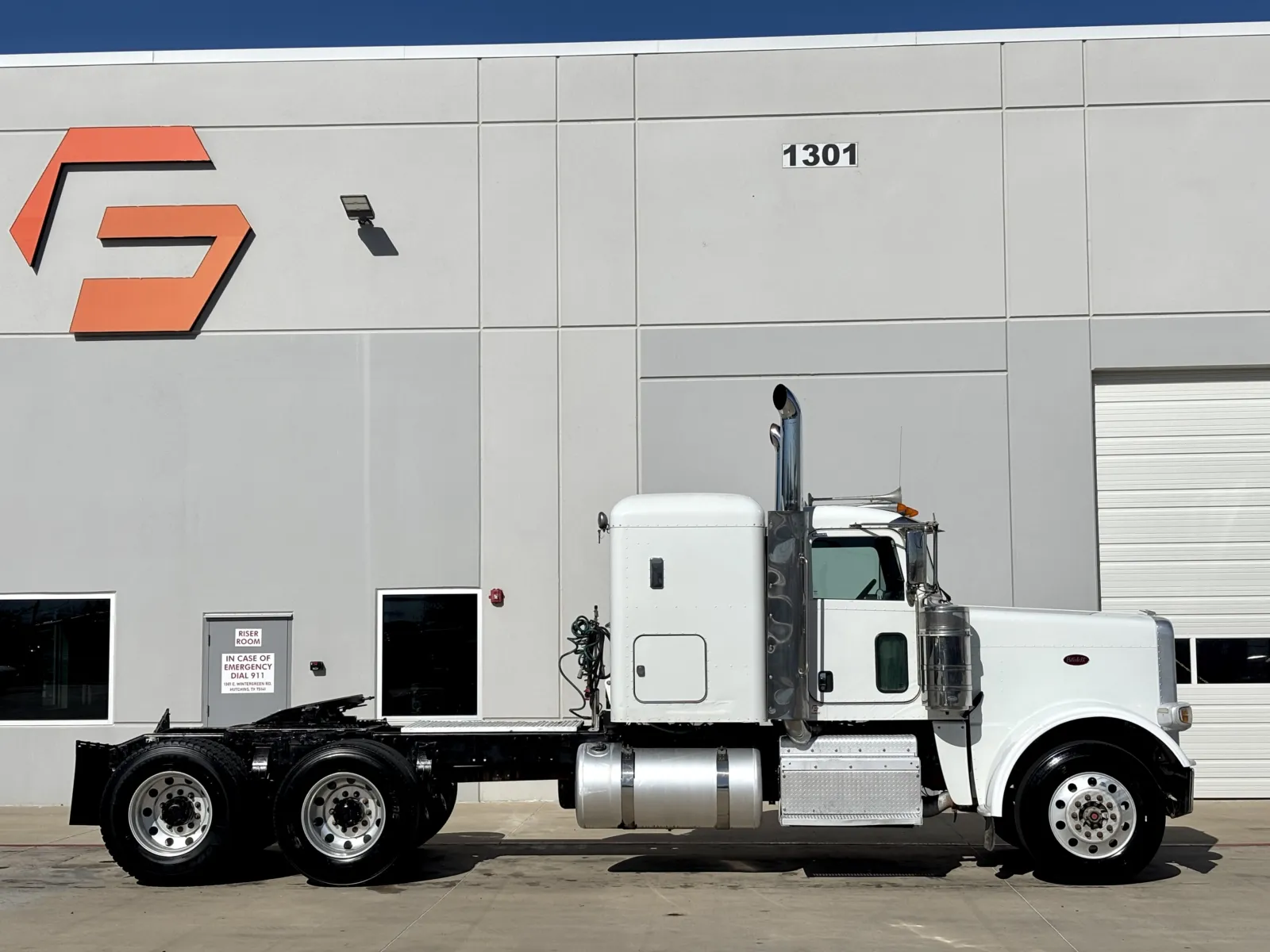 2015 Peterbilt 389 — photo 3