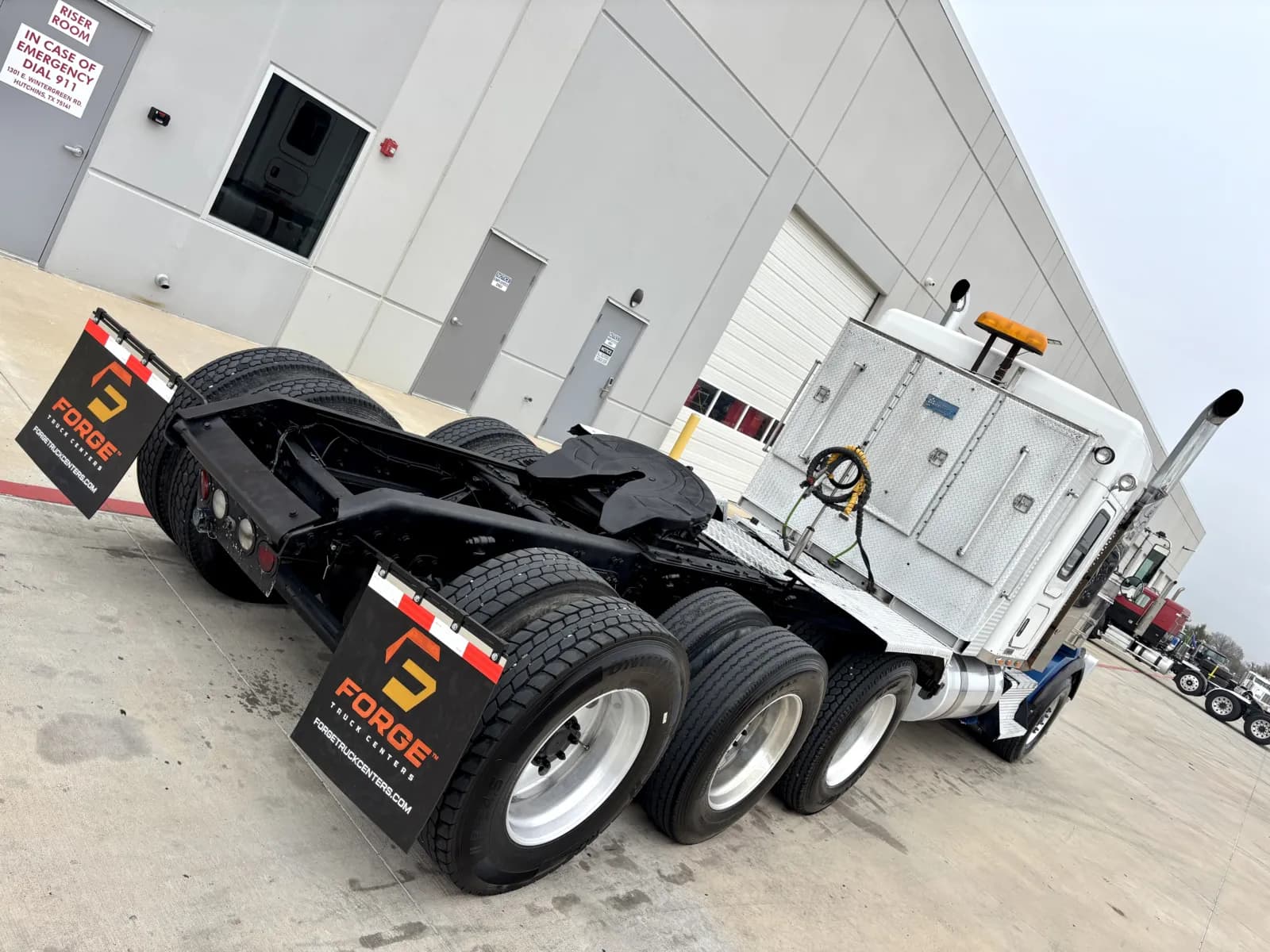 2014 Kenworth T800 — photo 11