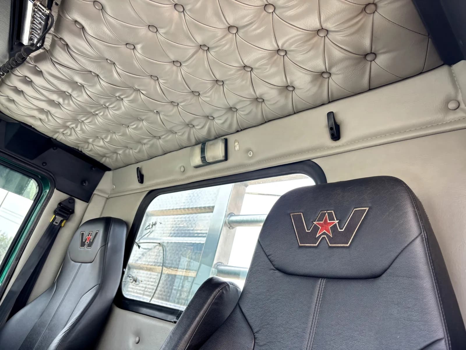 2022 Western Star 4900 — photo 19