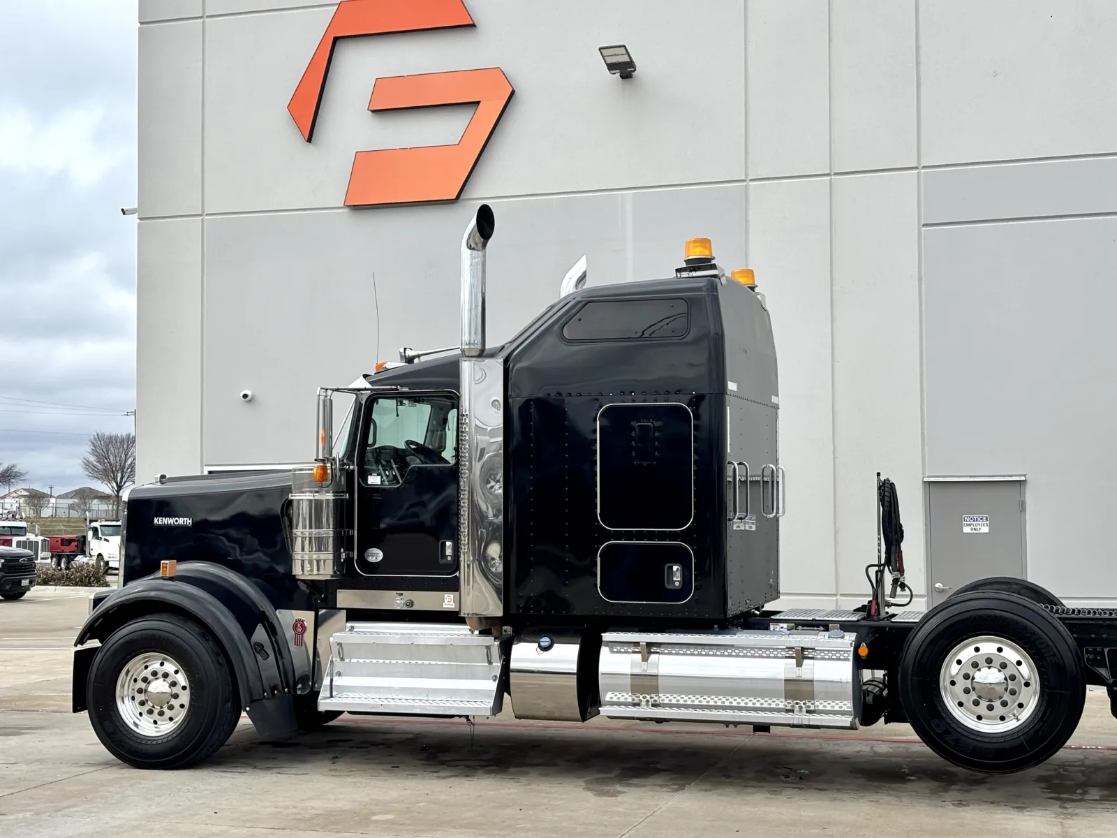 2022 Kenworth W900 — photo 8