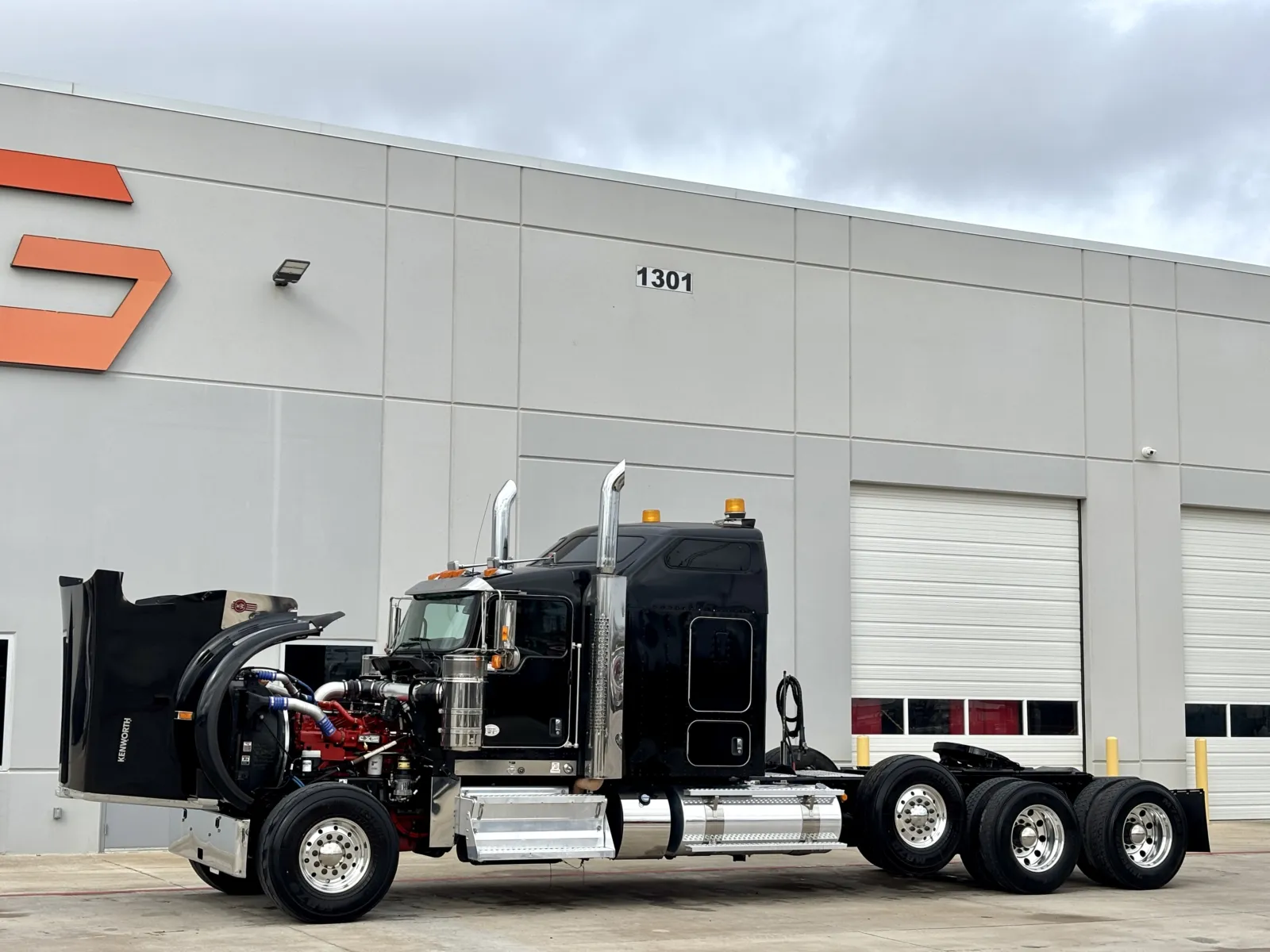 2022 Kenworth W900 — photo 10