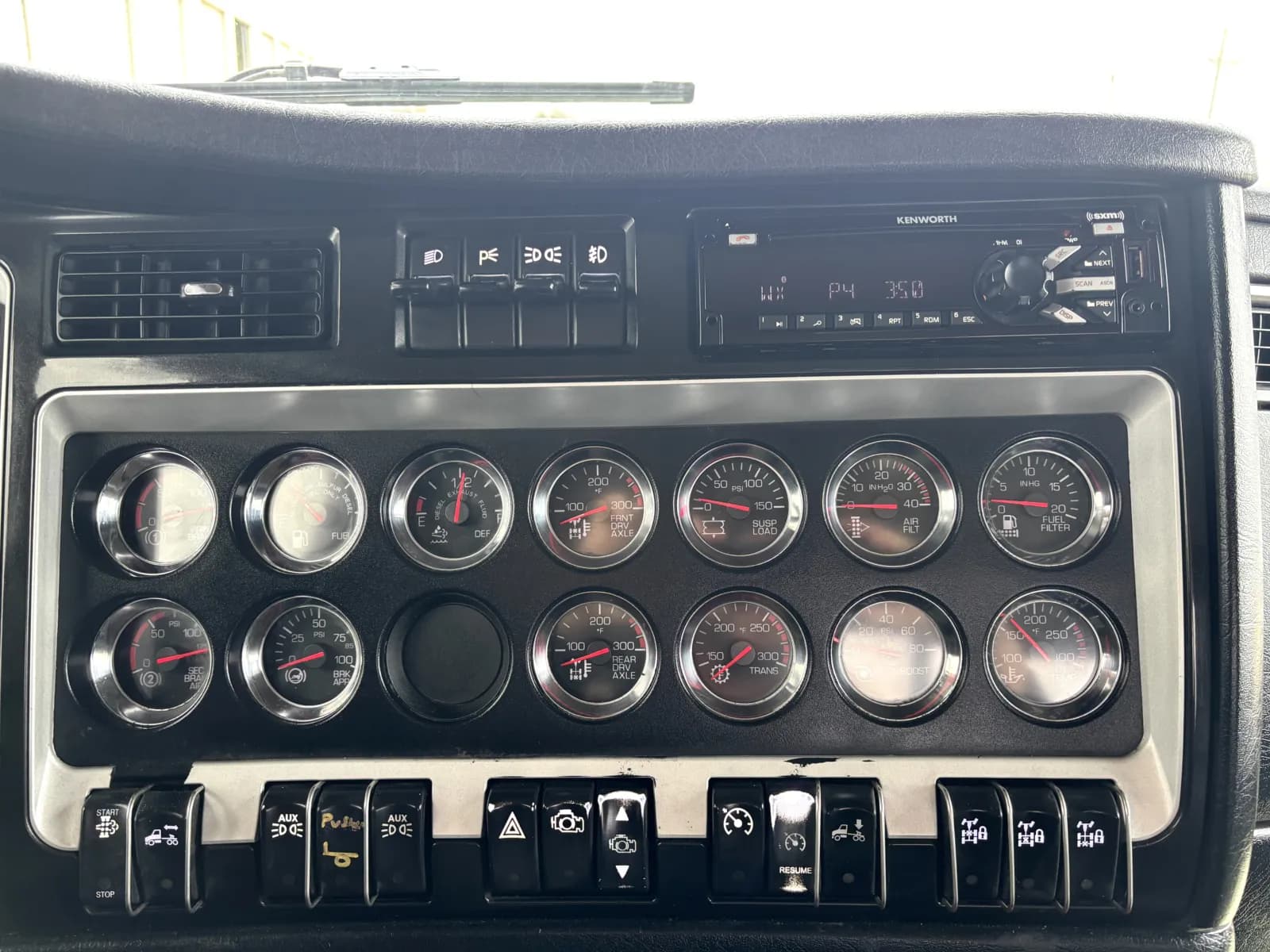 2018 Kenworth W900 — photo 18