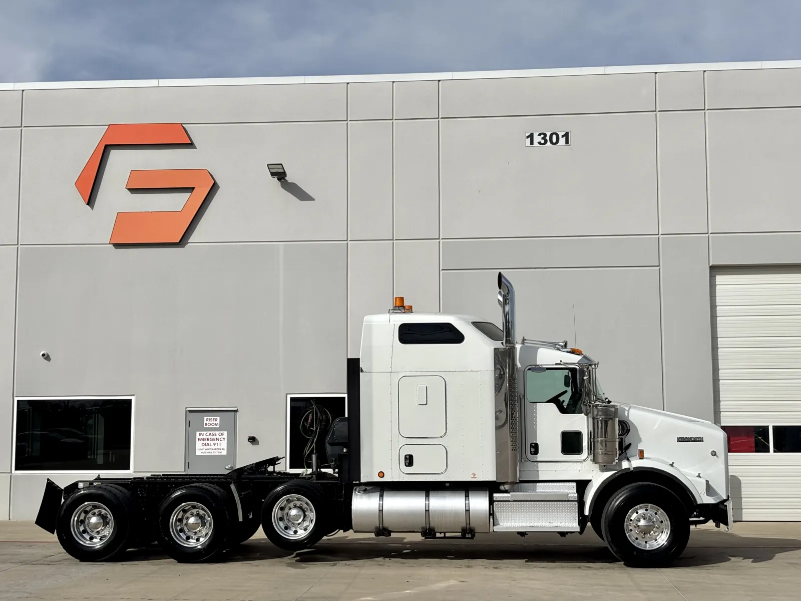 2020 Kenworth T800 — photo 3