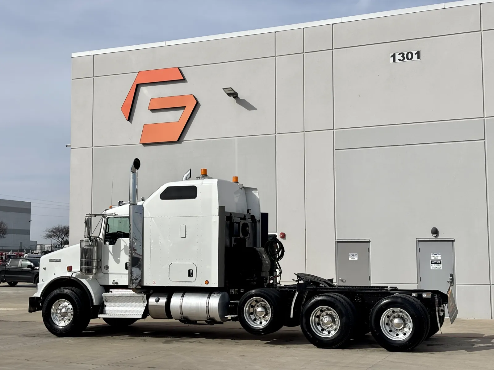 2020 Kenworth T800 — photo 6