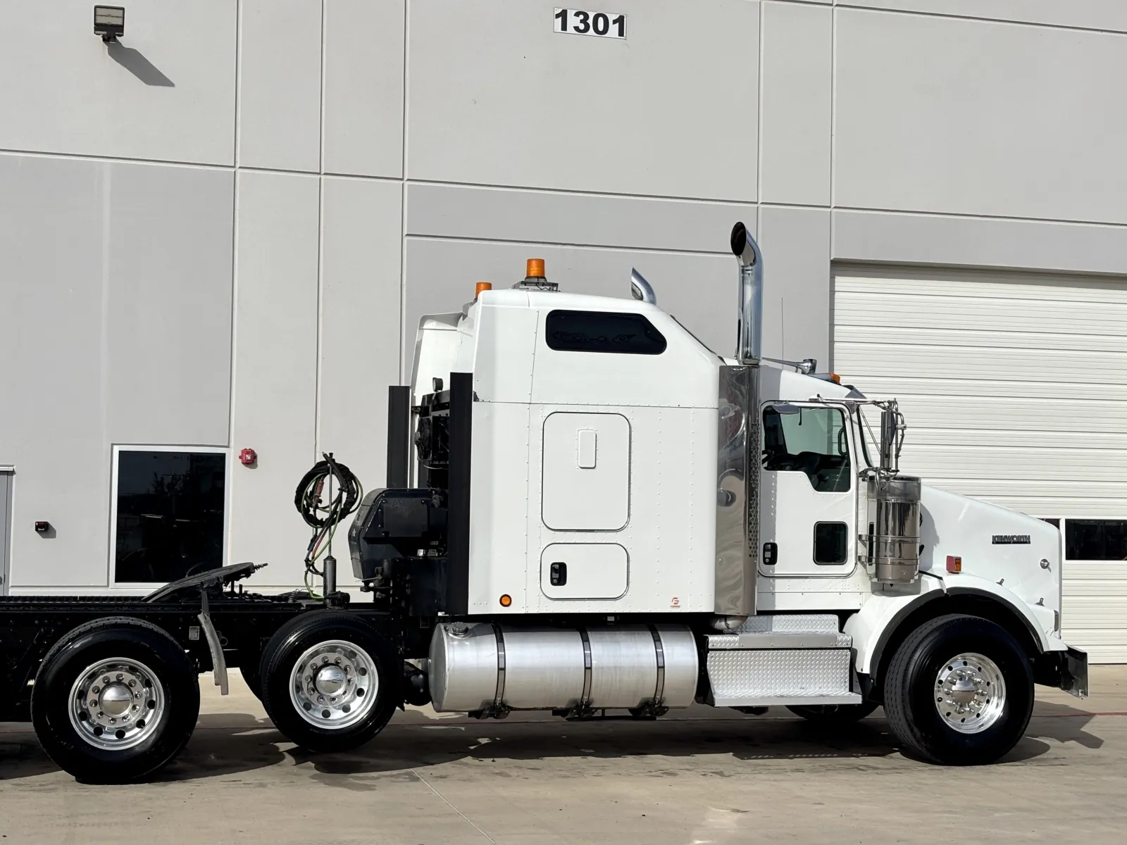 2020 Kenworth T800 — photo 7