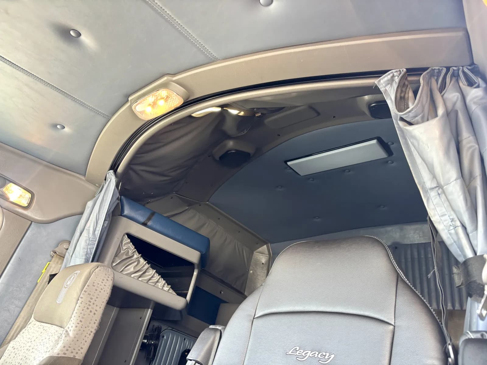 2020 Kenworth T800 — photo 20