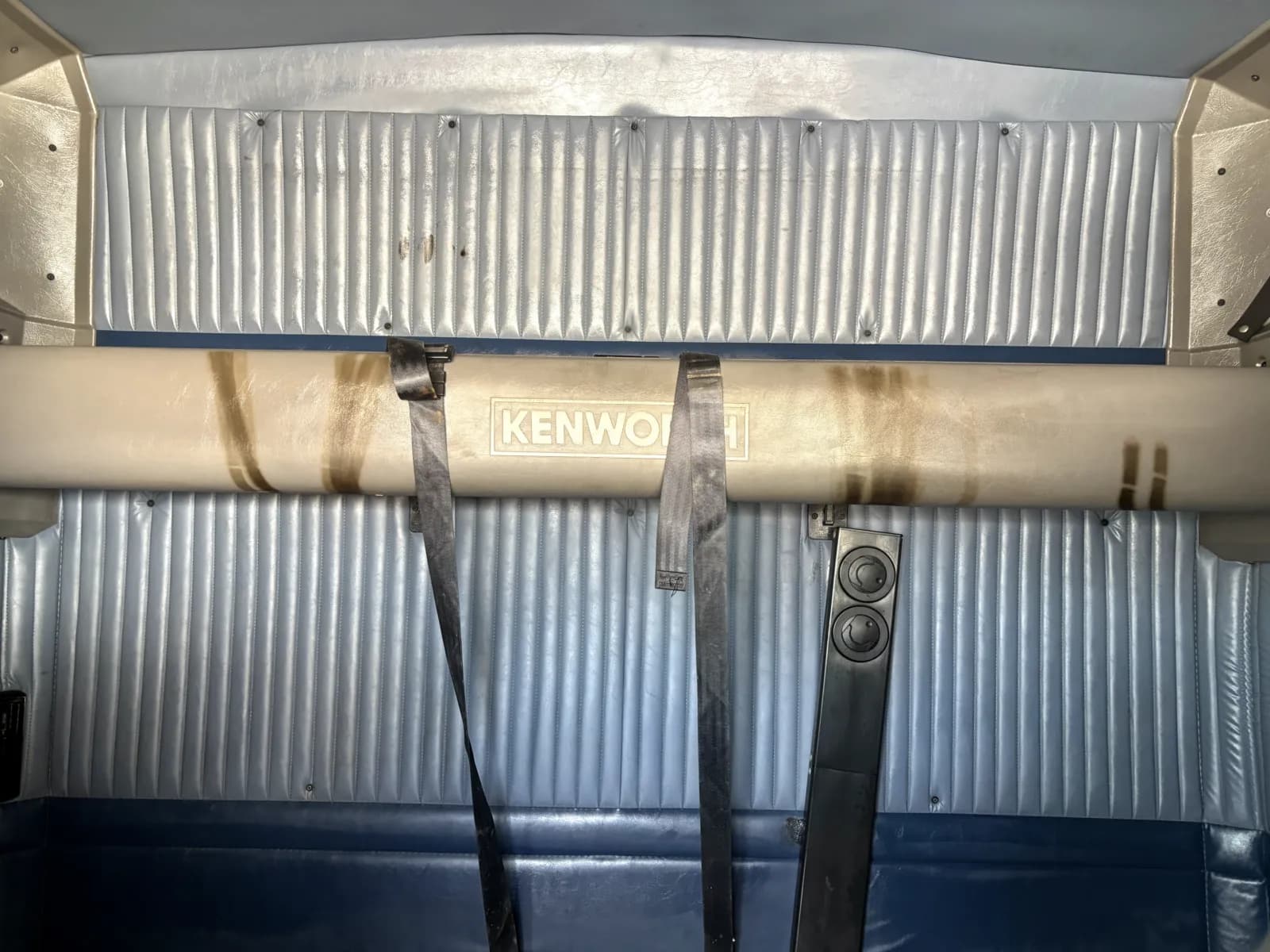 2020 Kenworth T800 — photo 23