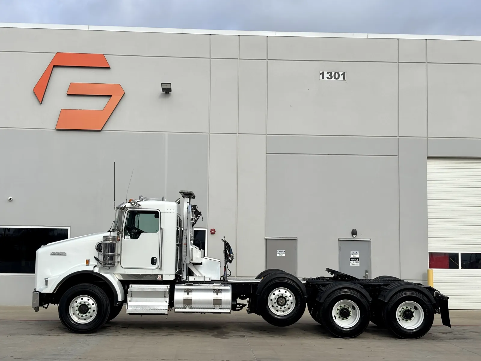 2017 Kenworth T800 — photo 4