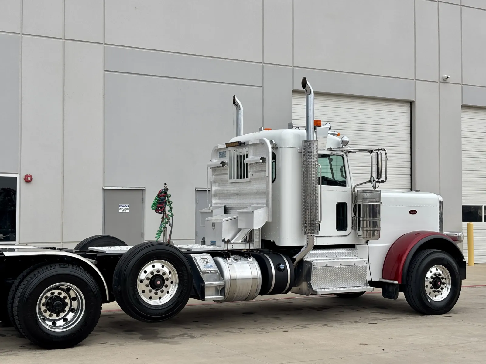 2017 Peterbilt 389 — photo 7