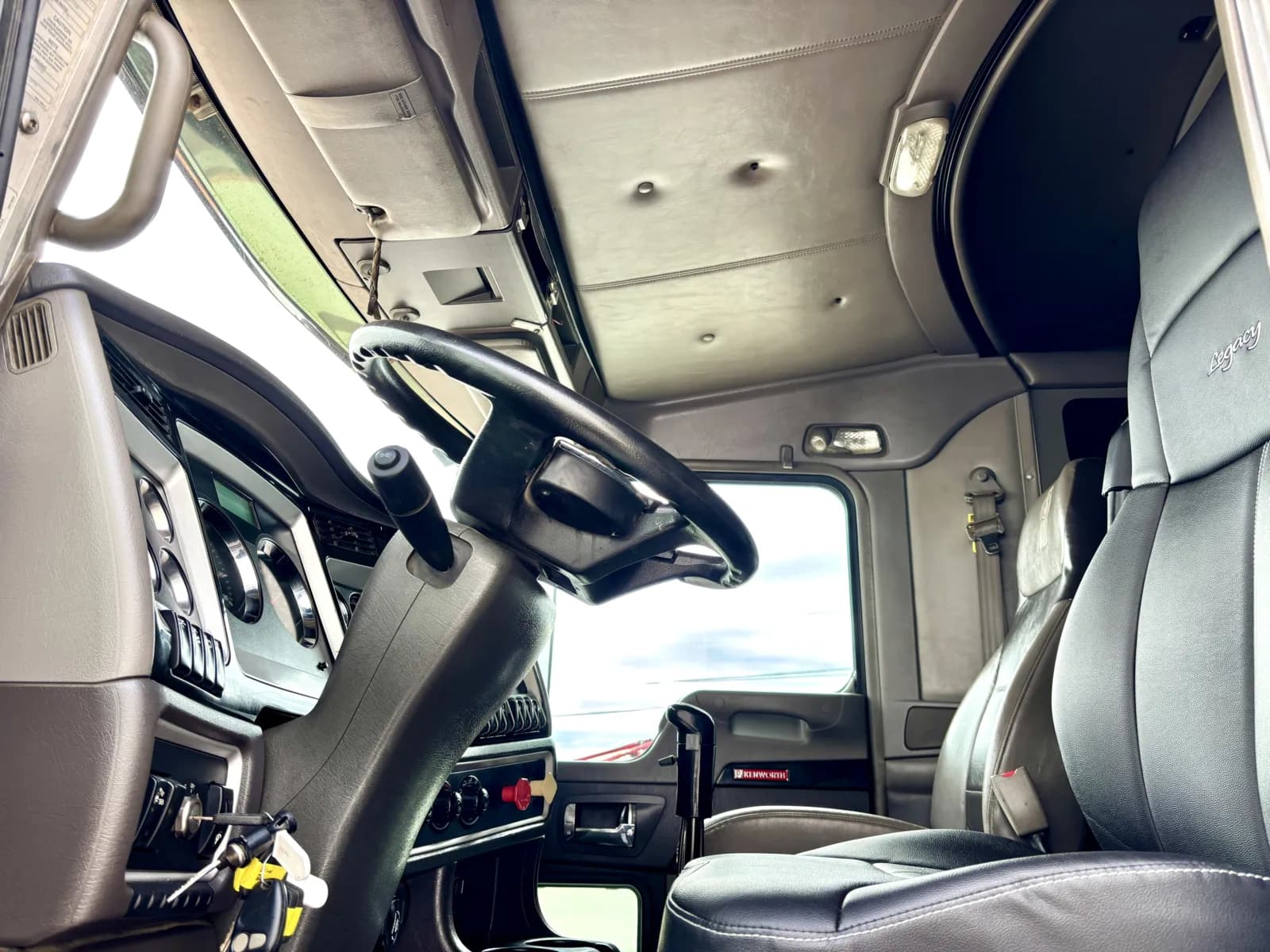 2012 Kenworth W900 — photo 14