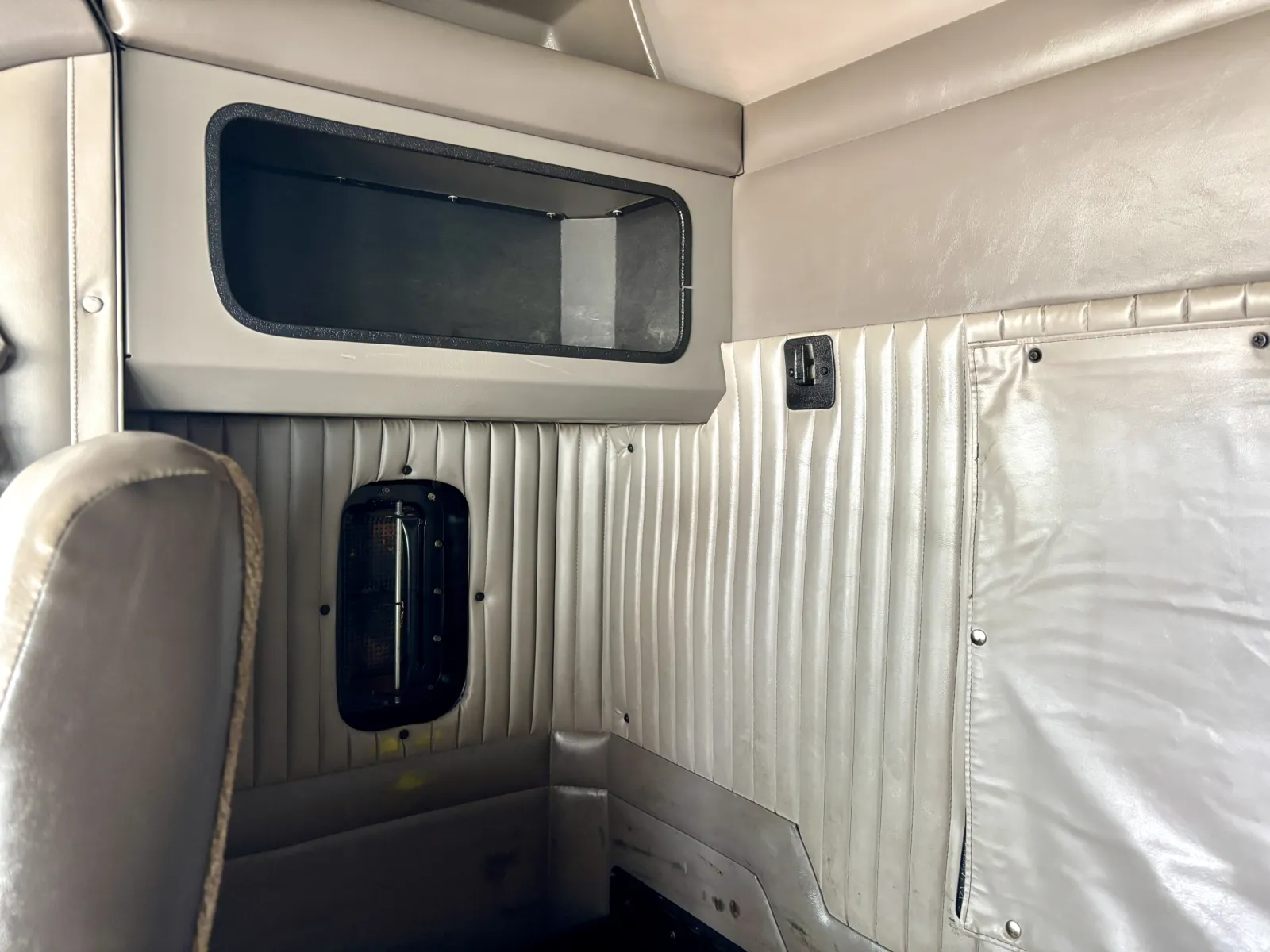 2012 Kenworth W900 — photo 22