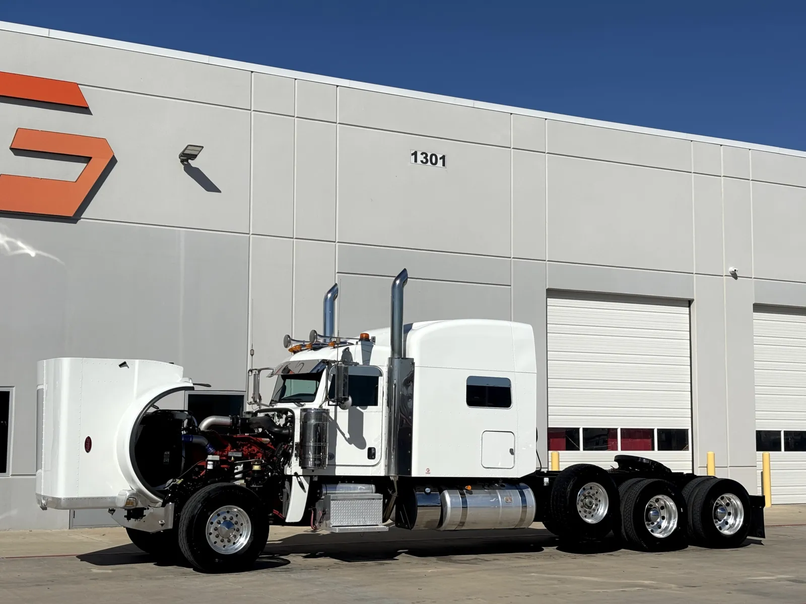 2022 Peterbilt 389 — photo 10