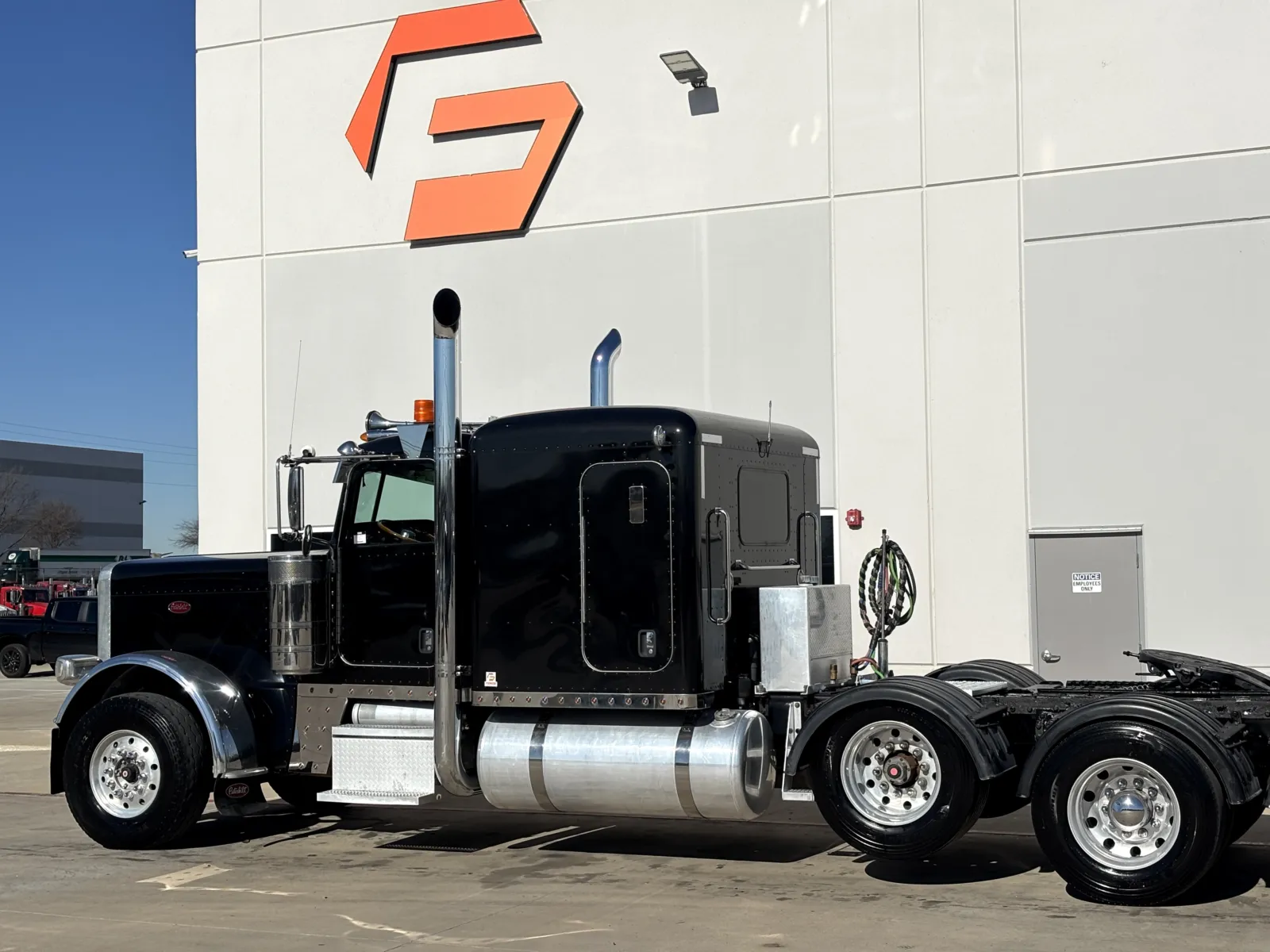 2016 Peterbilt 389 — photo 8