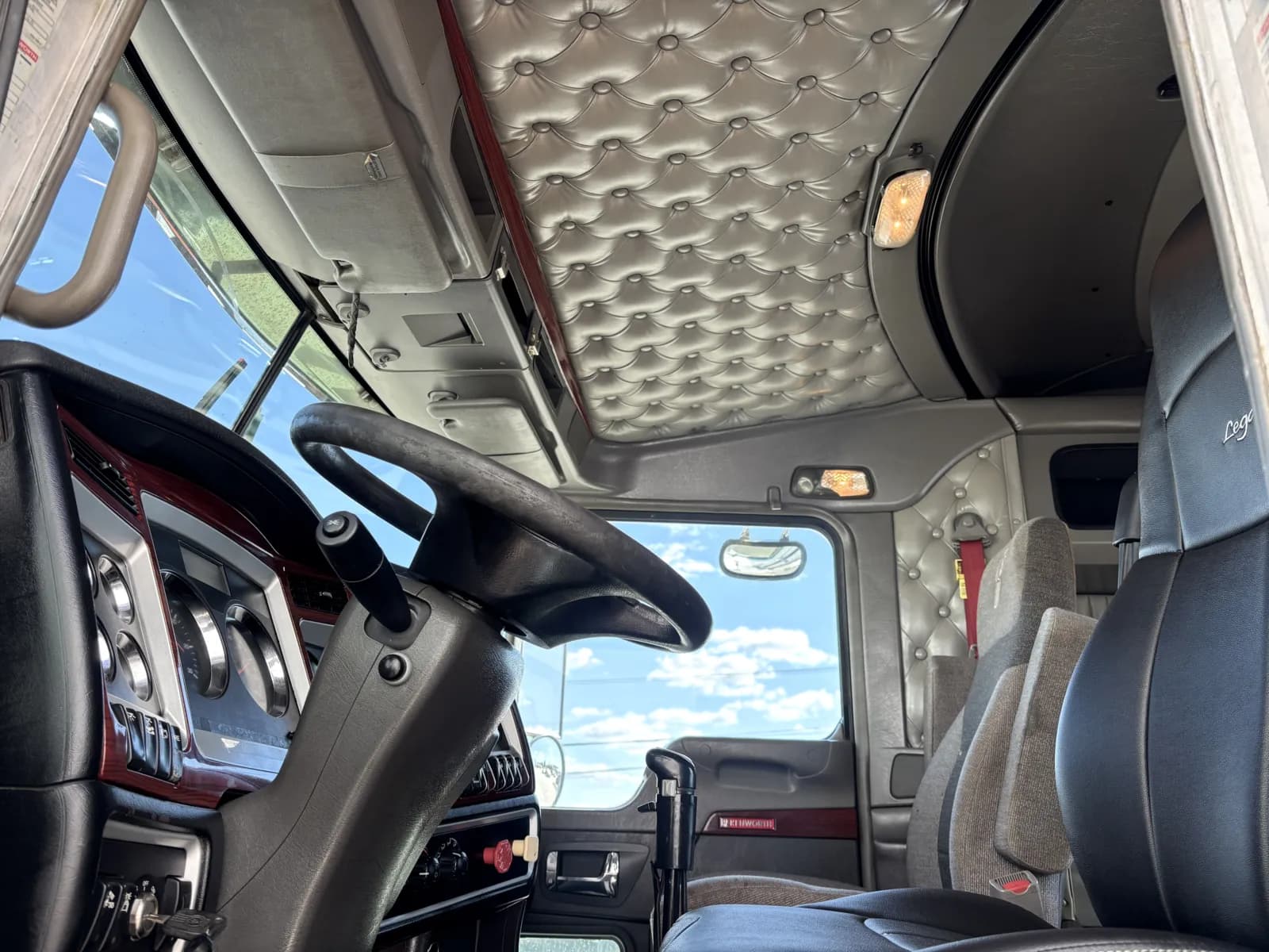 2009 Kenworth T800 — photo 13