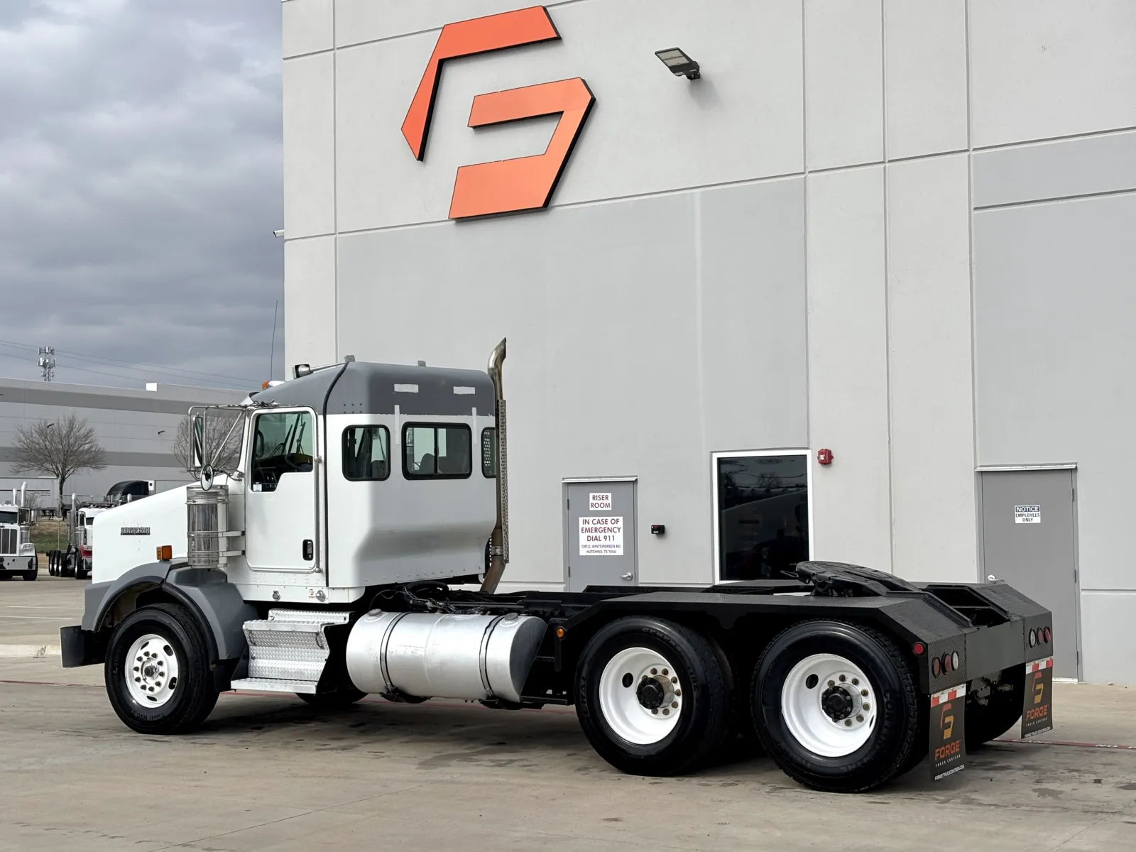 2012 Kenworth T800 — photo 6