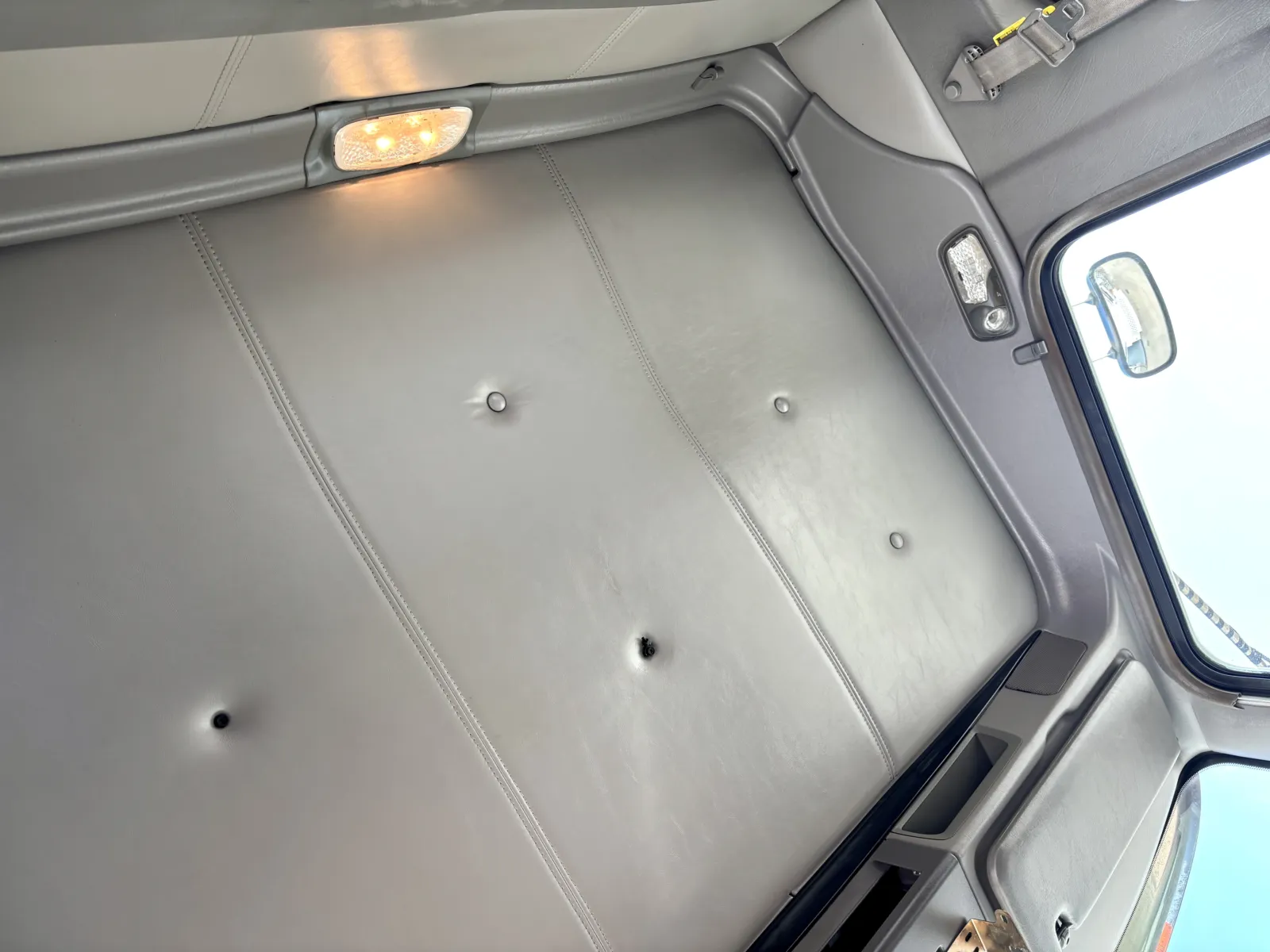 2012 Kenworth T800 — photo 19