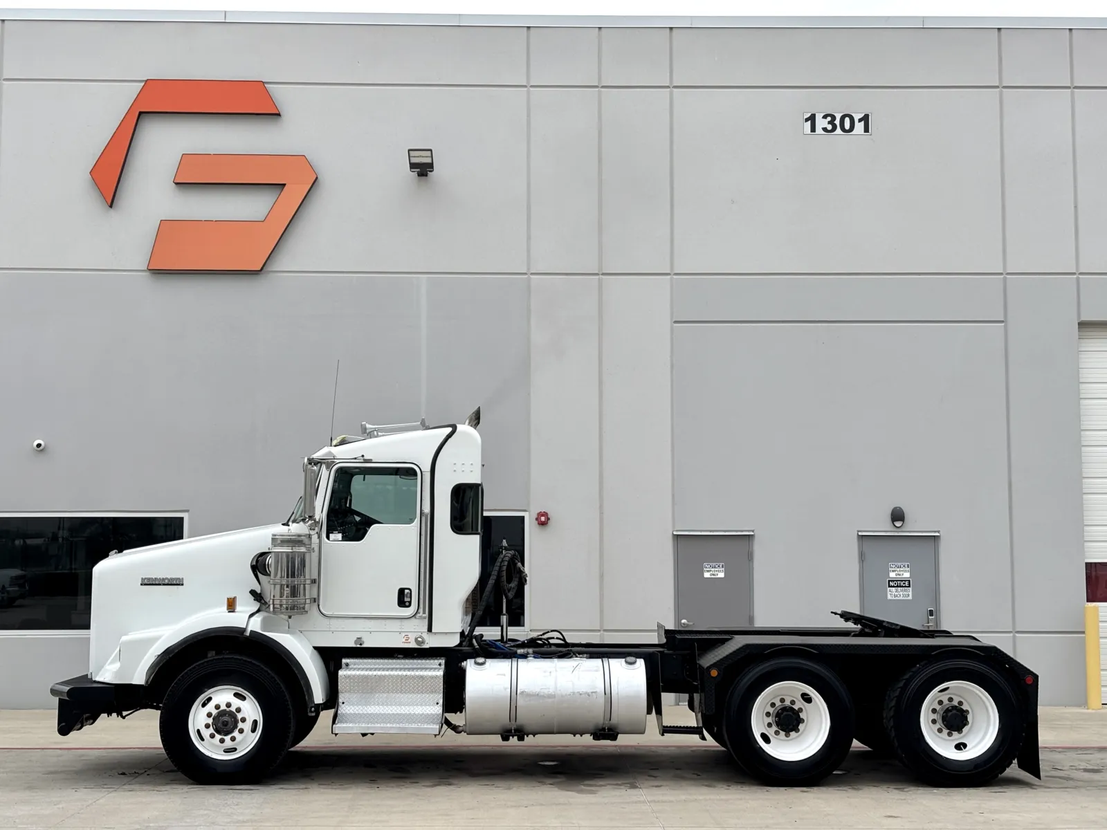 2013 Kenworth T800 — photo 4
