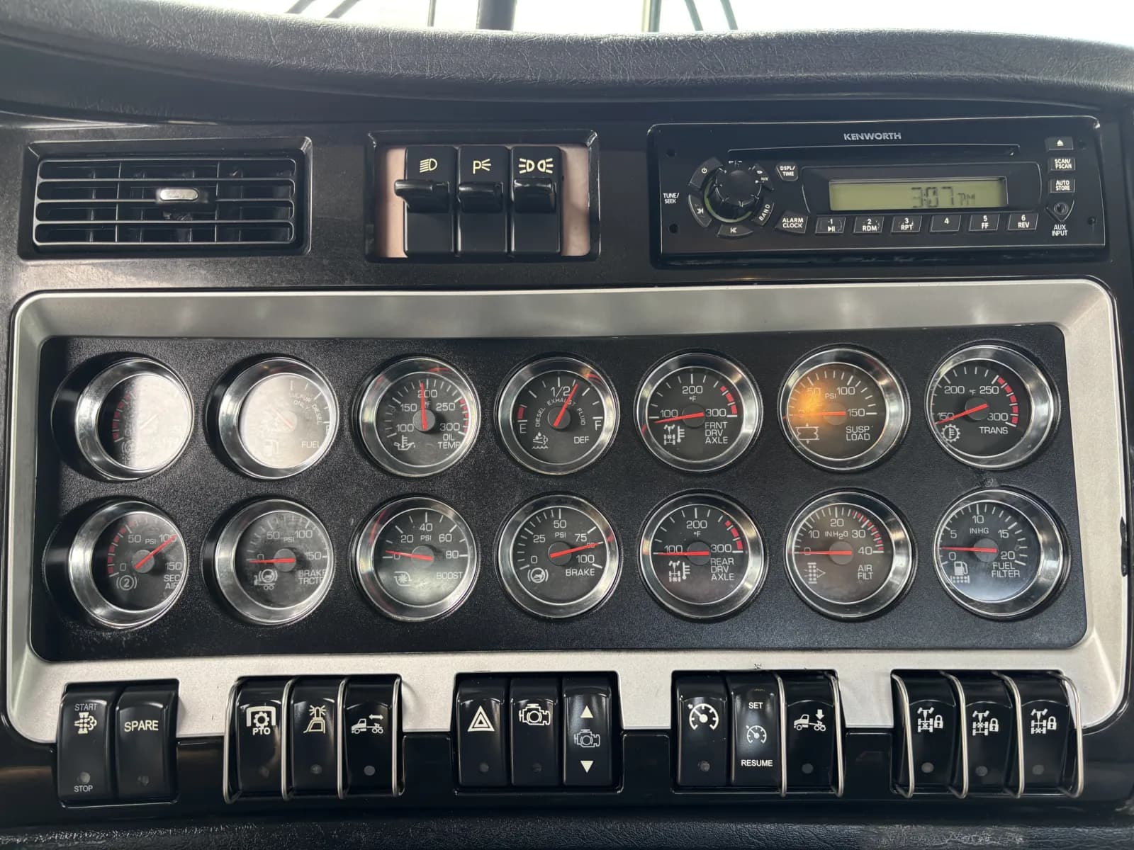 2013 Kenworth T800 — photo 18