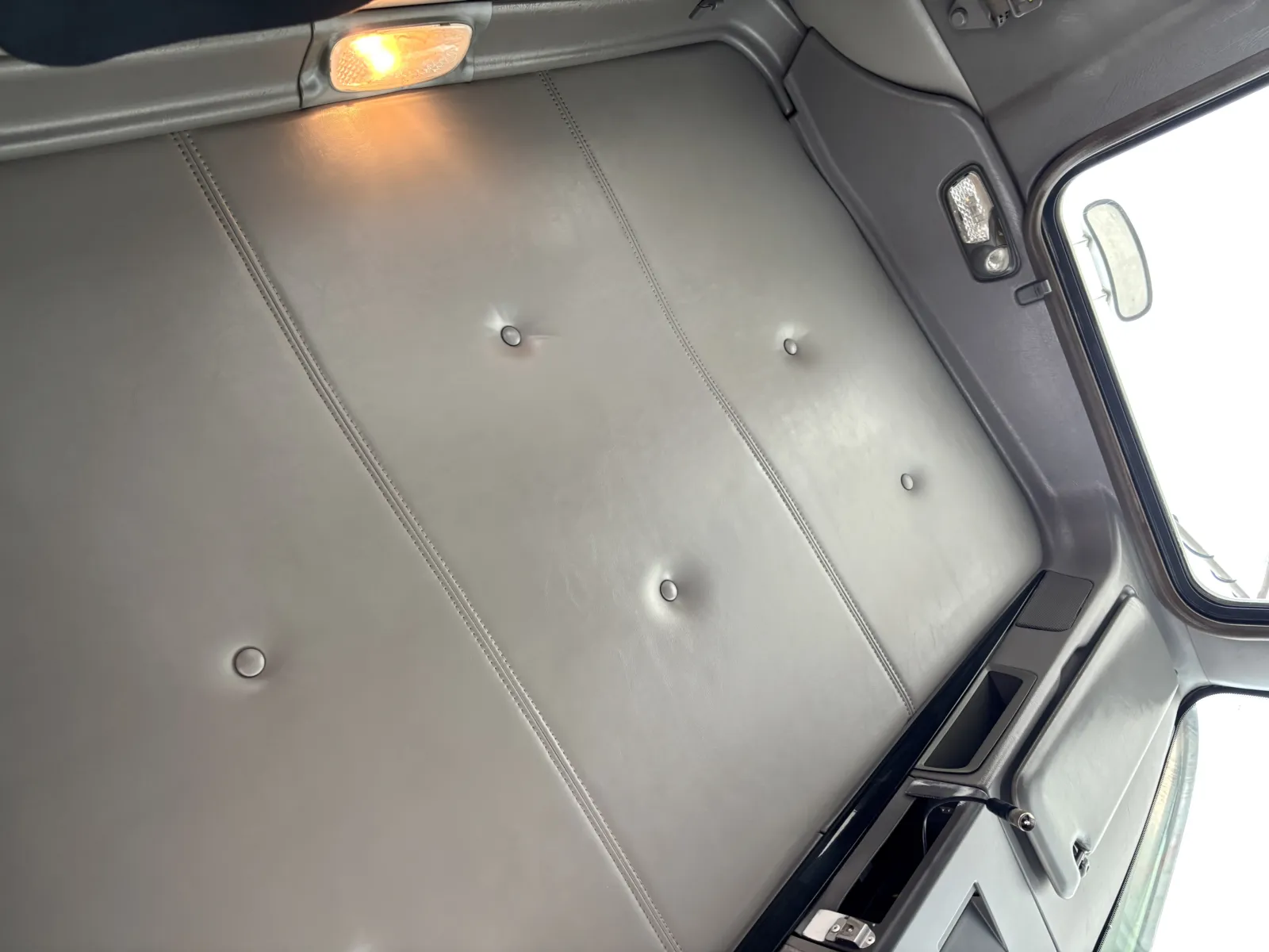 2013 Kenworth T800 — photo 21