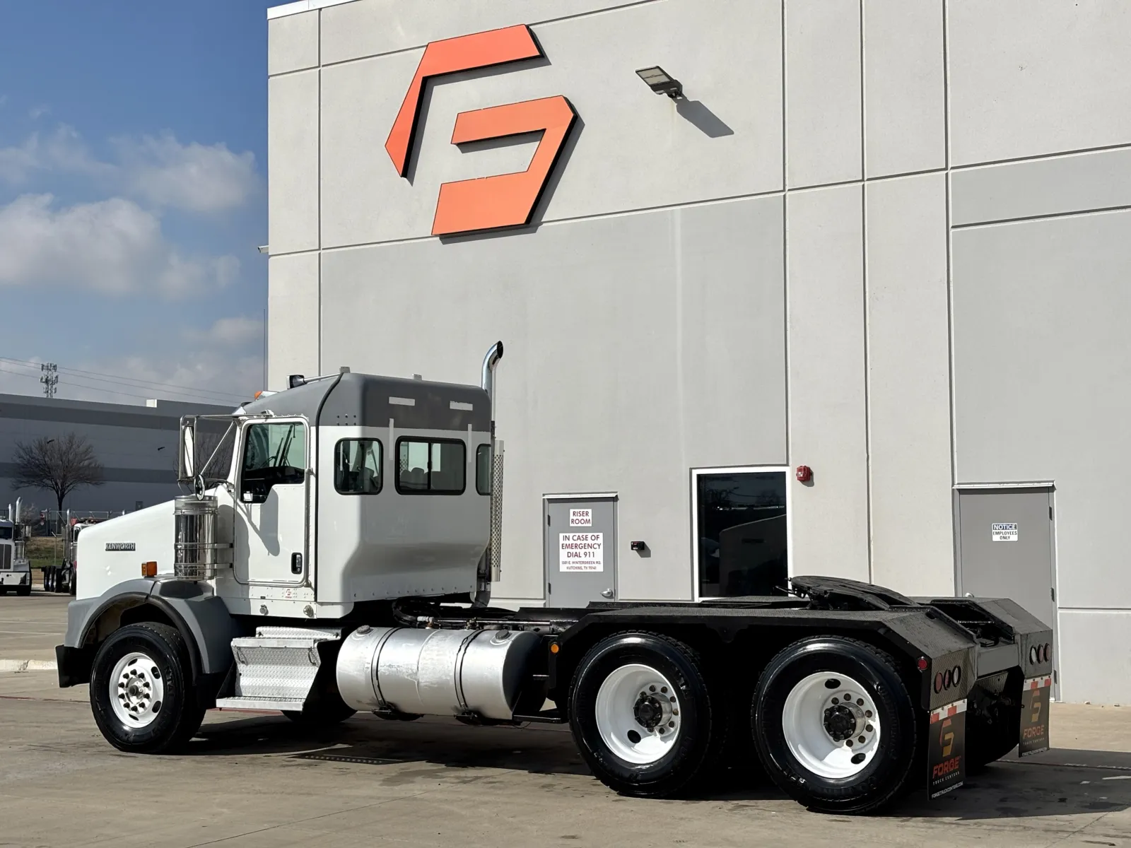 2013 Kenworth T800 — photo 6