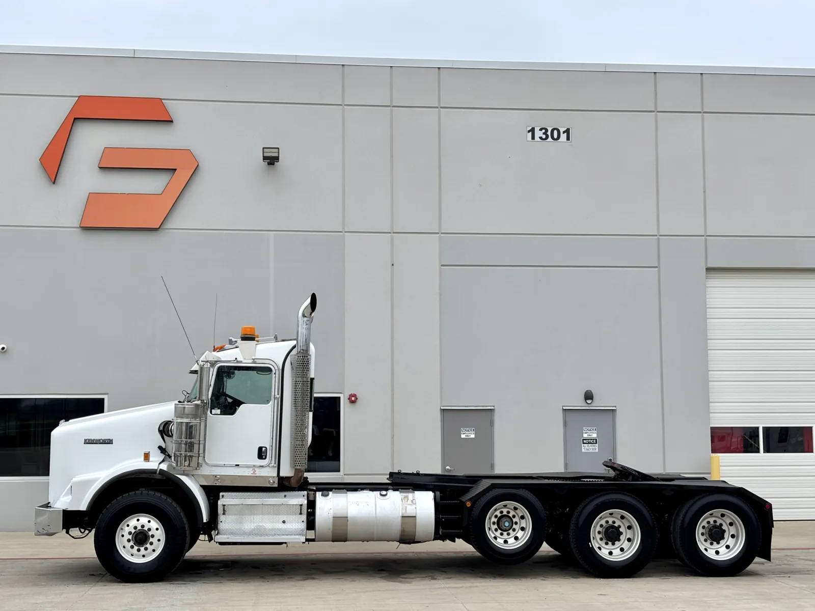 2009 Kenworth T800 — photo 4