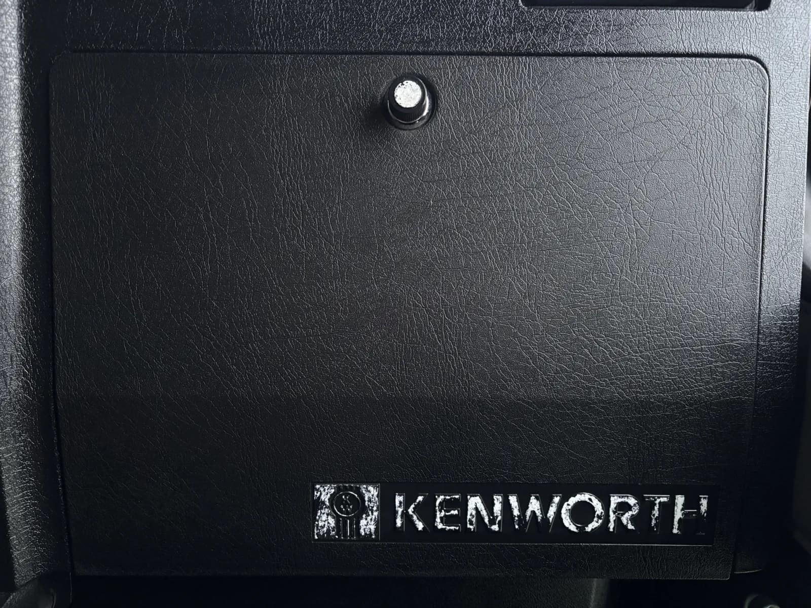 2000 Kenworth W900 — photo 17